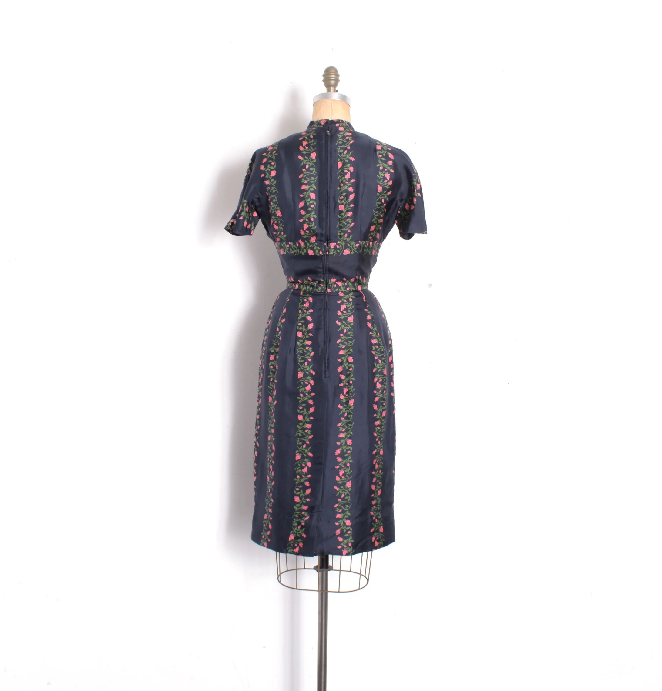 1950s rosebud silk dress.jpg