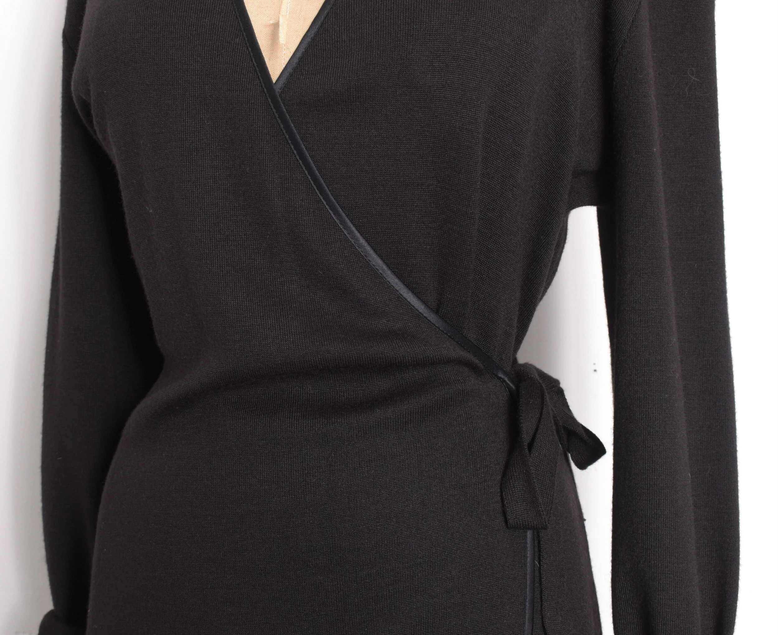 1980s black knit wrap dress2.jpg