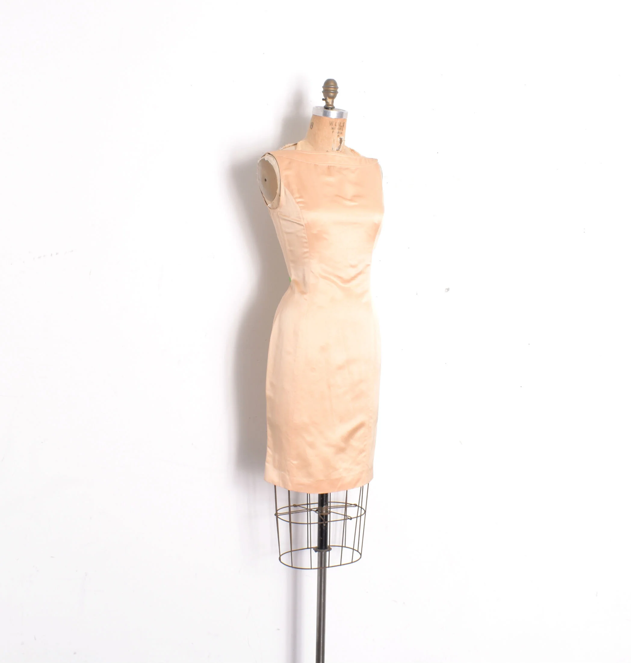 90s Oscar de la Renta Rose Gold Satin Dress-small  La Poubelle Vintage
