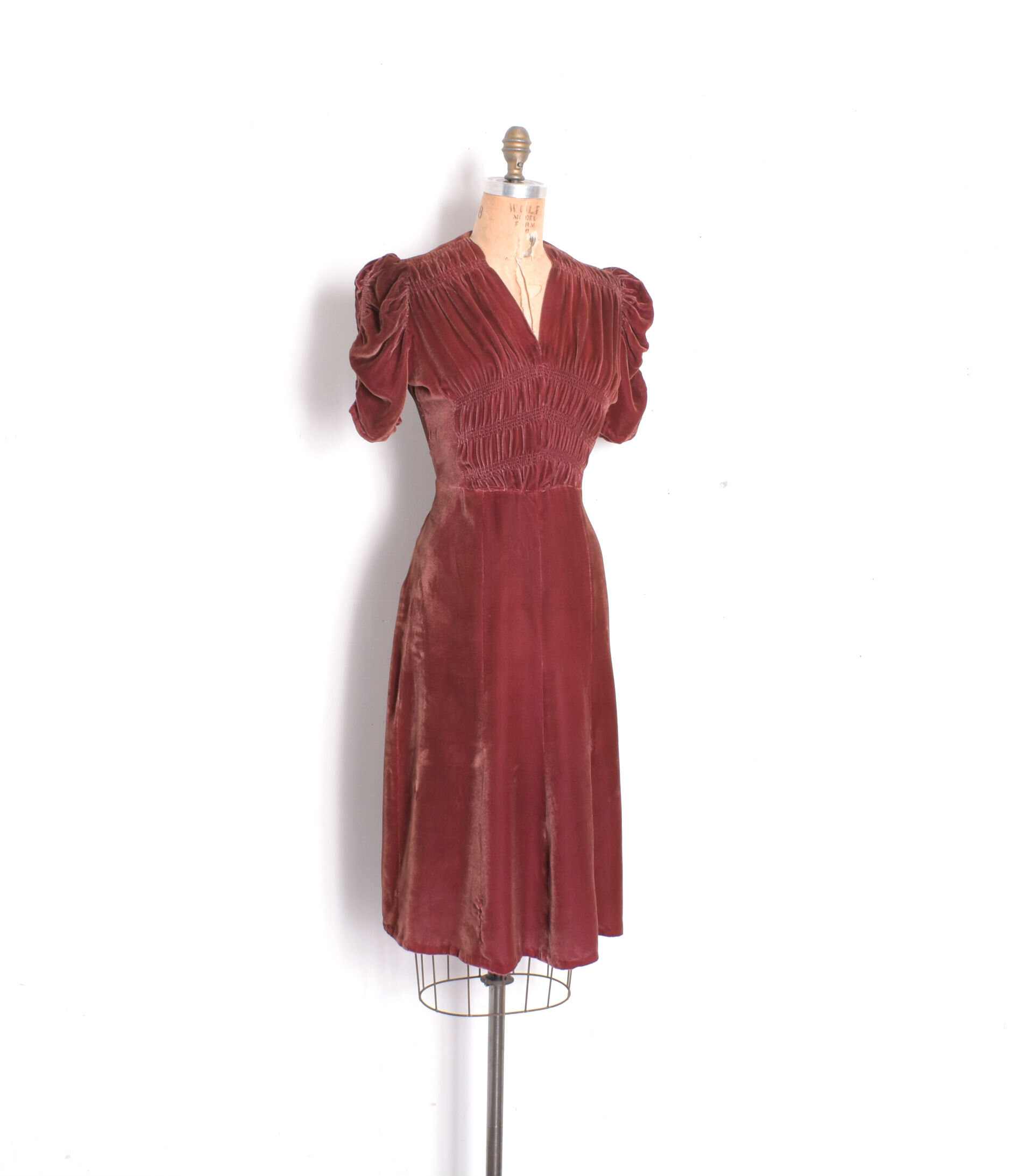 1930s velvet dress2.jpg