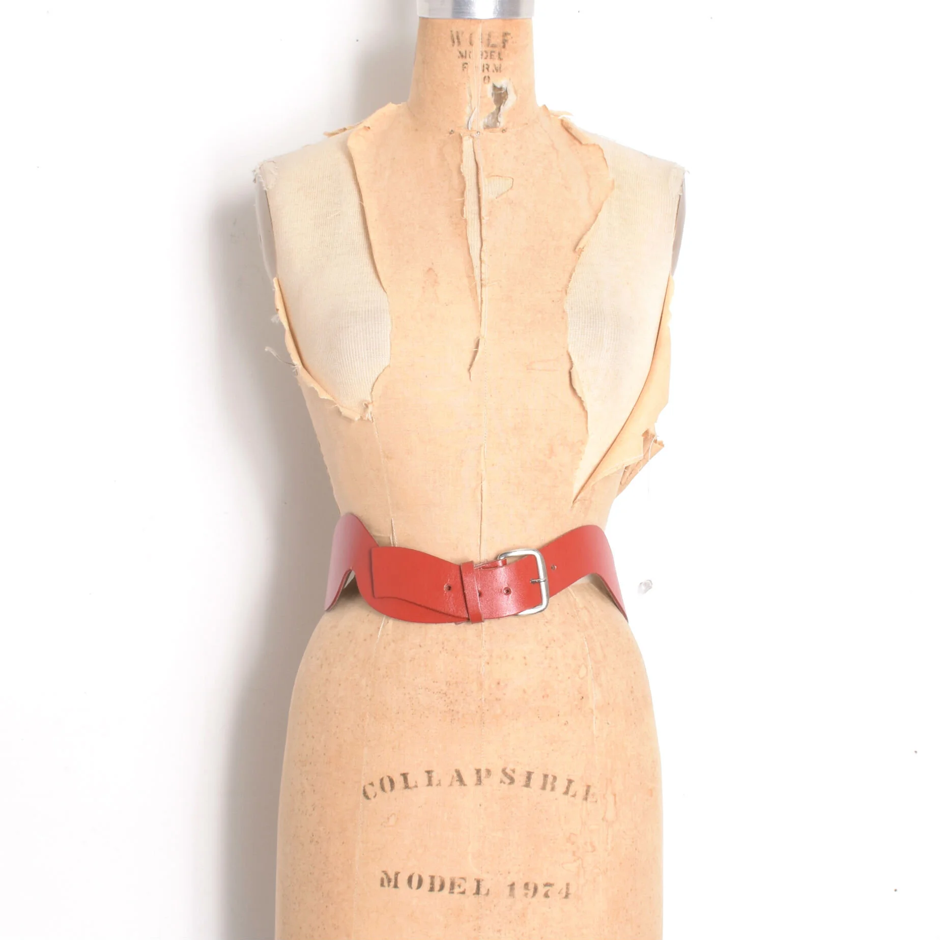 1980s Red Leather Squiggle Belt-medium