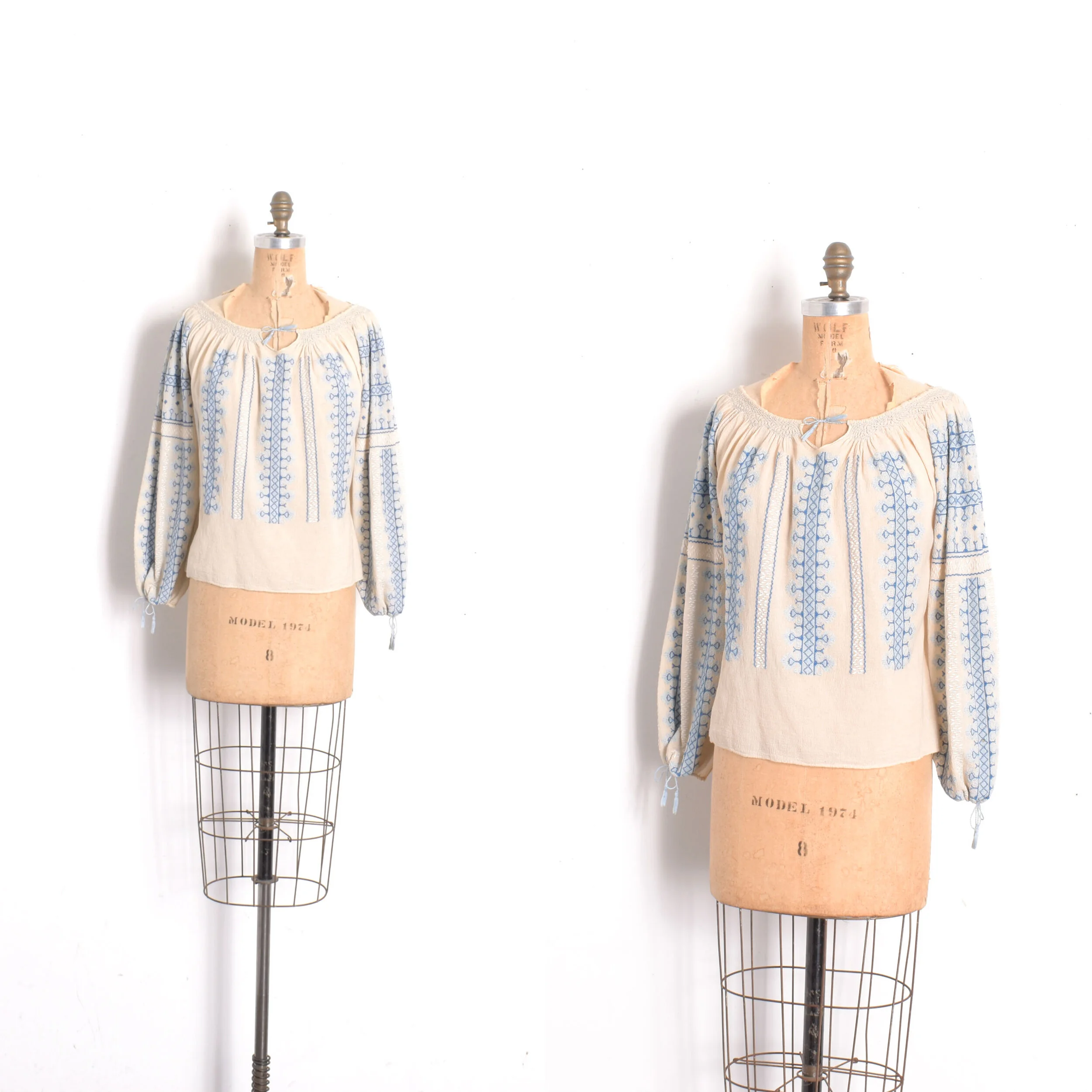 Vintage Embroidered Romanian Gauze Blosuse-S/M