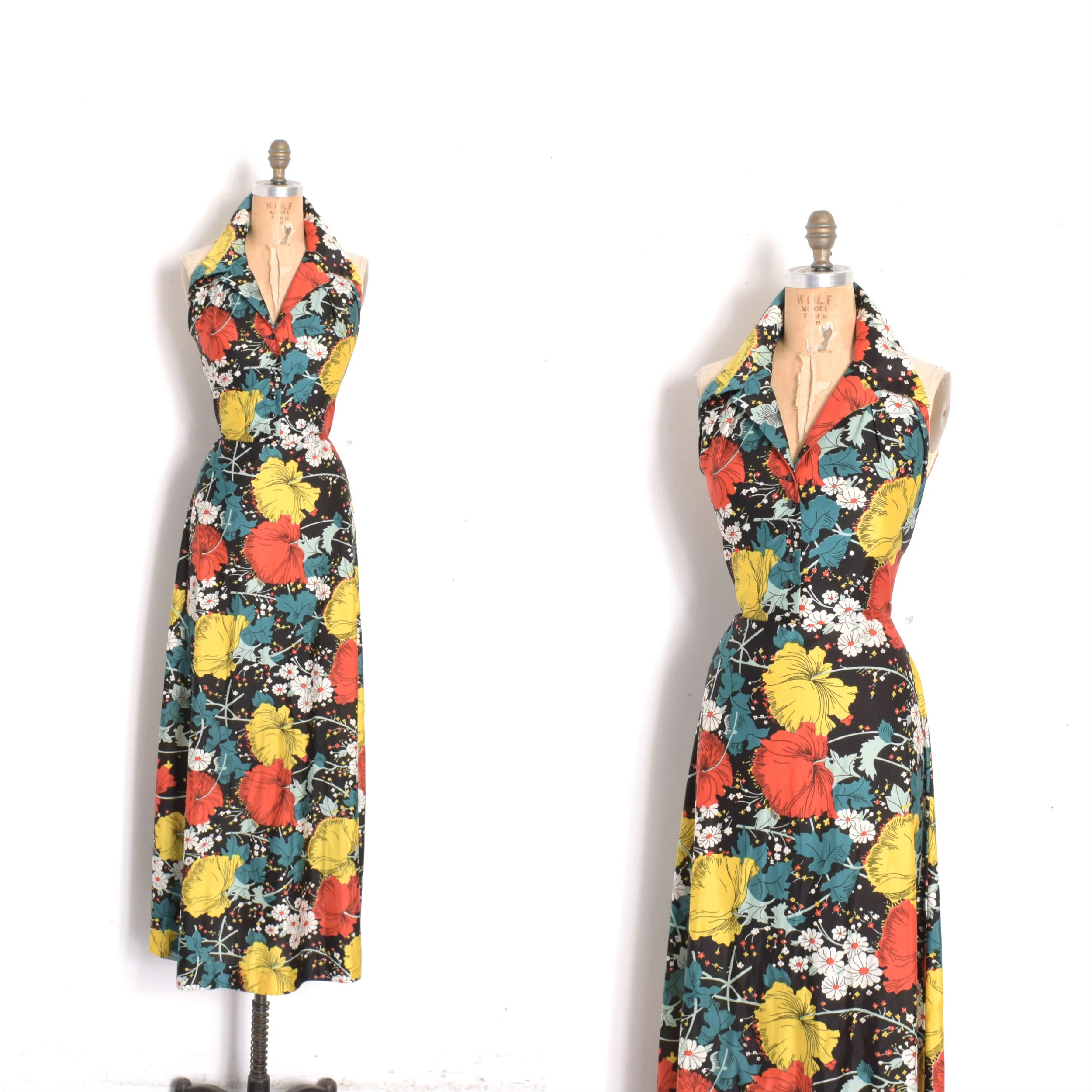 1970s Hibiscus Flower Halter Maxi Dress-medium