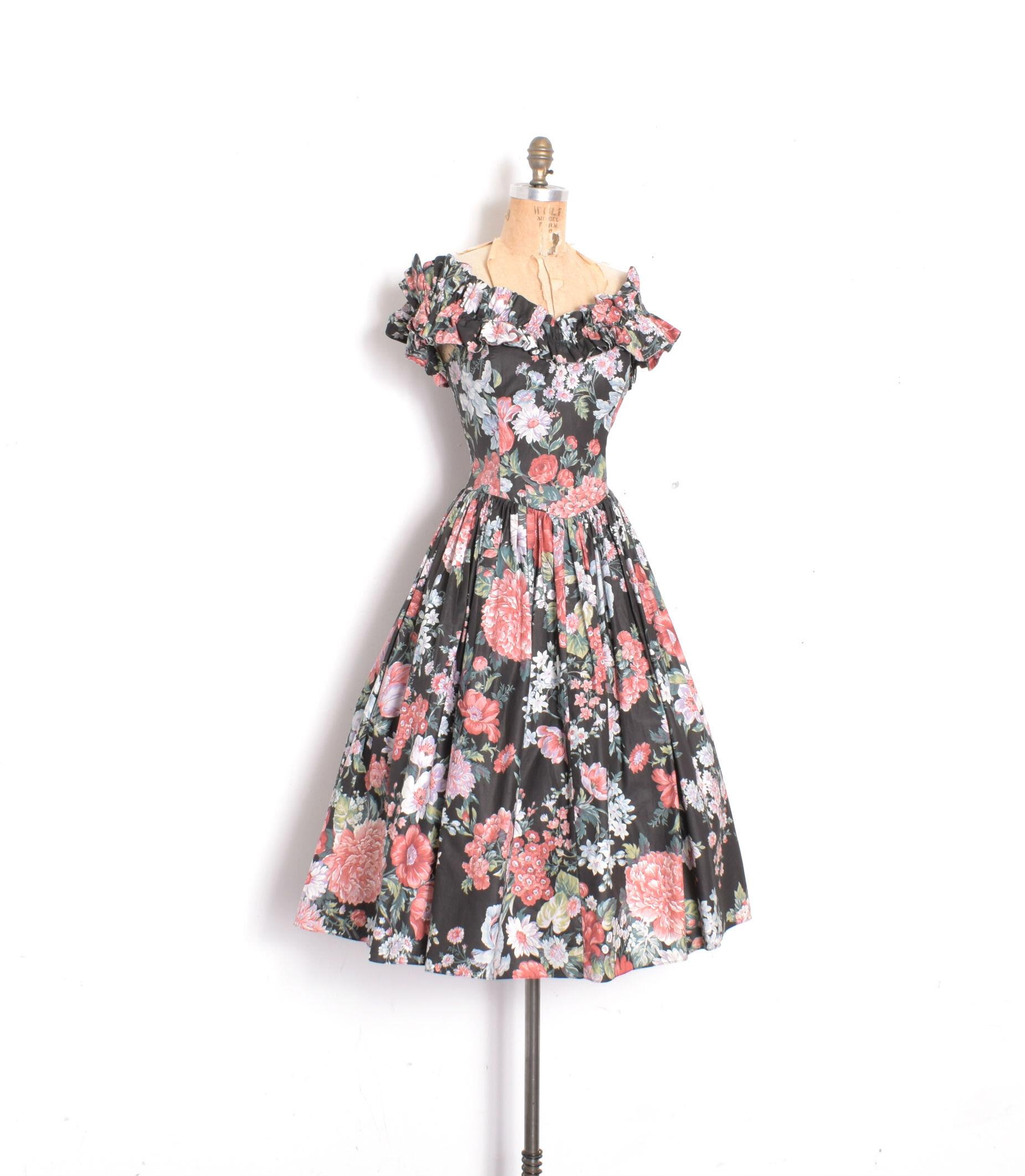 off shoulder 80s dress '80s Nicole Miller Off Shoulder Flare Dresssmall La Poubelle Vintage