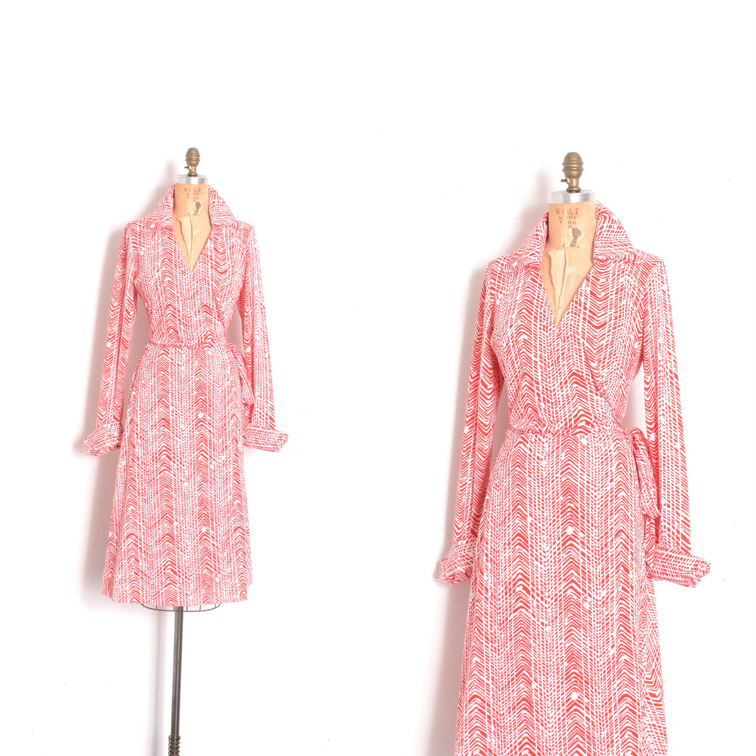 1970s Graphic Print Wrap Dress-S/M