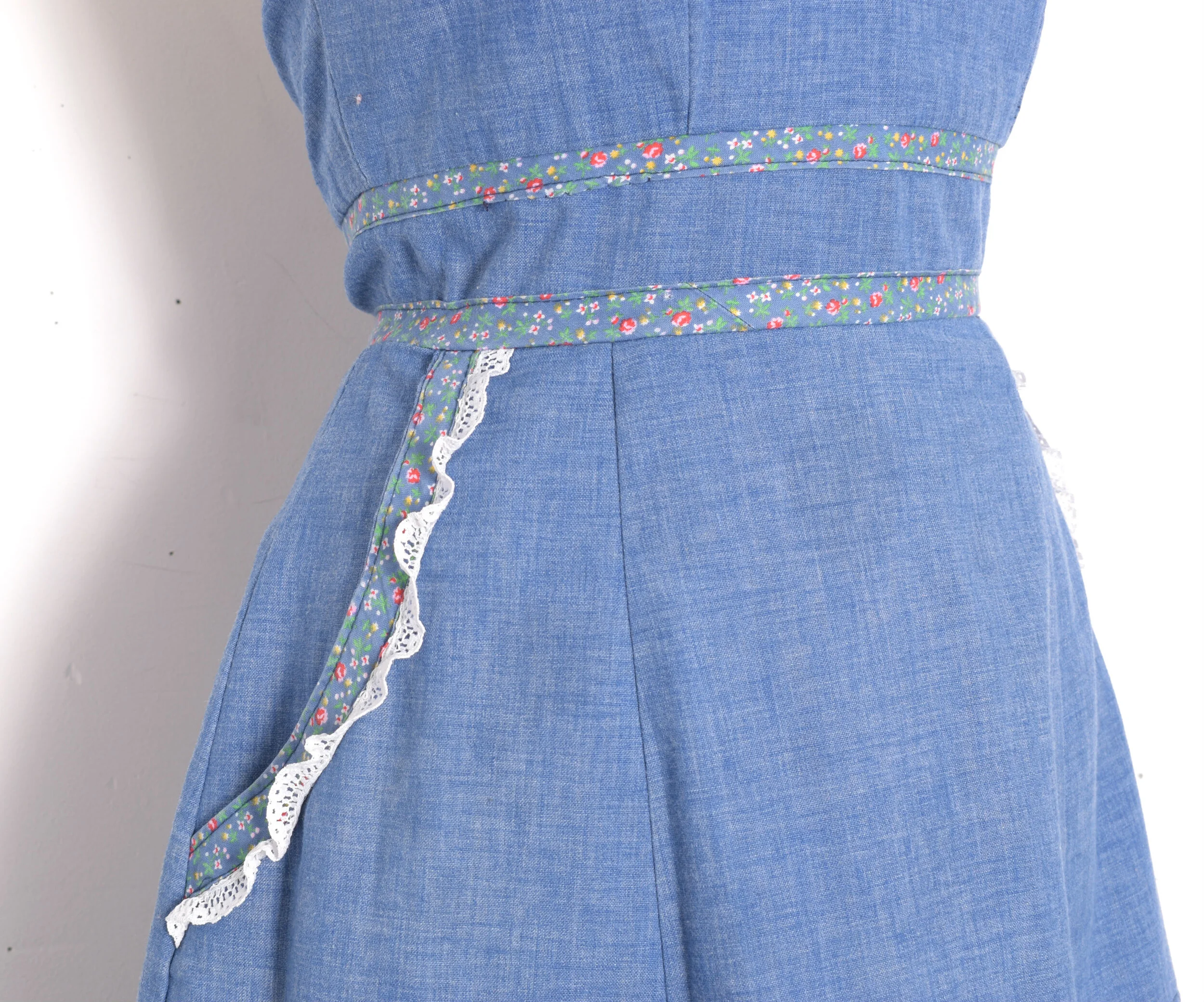 1970s Eyelet and Floral Trim Denim Sundress-small  La Poubelle Vintage