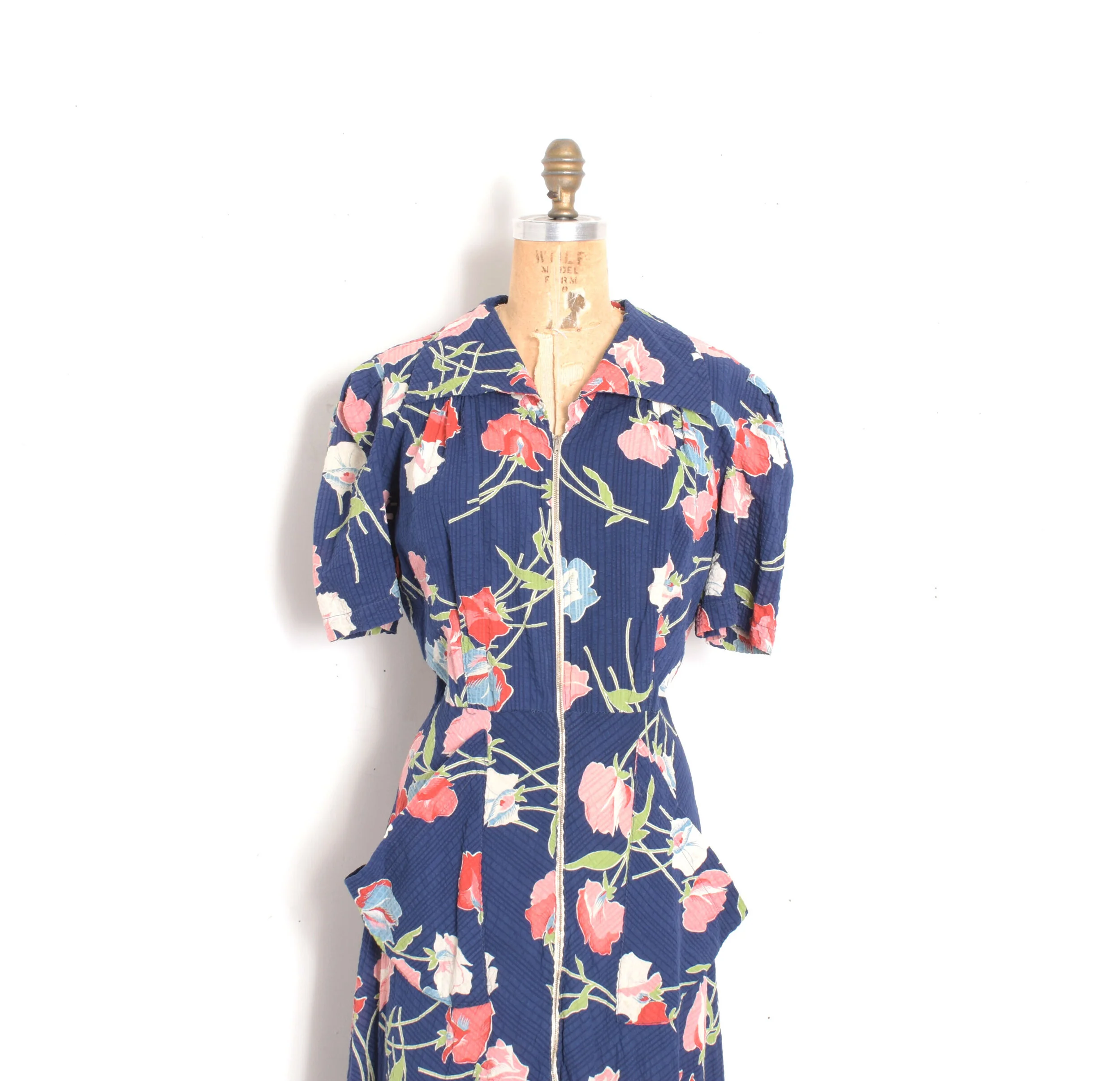 1940s Floral Cotton Housedress-large  La Poubelle Vintage
