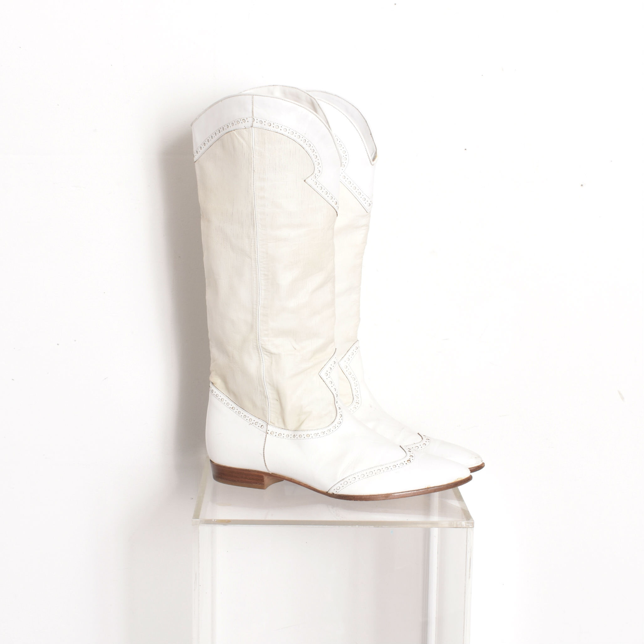 1980s Peter Fox White Leather Western Boots-size 7.5