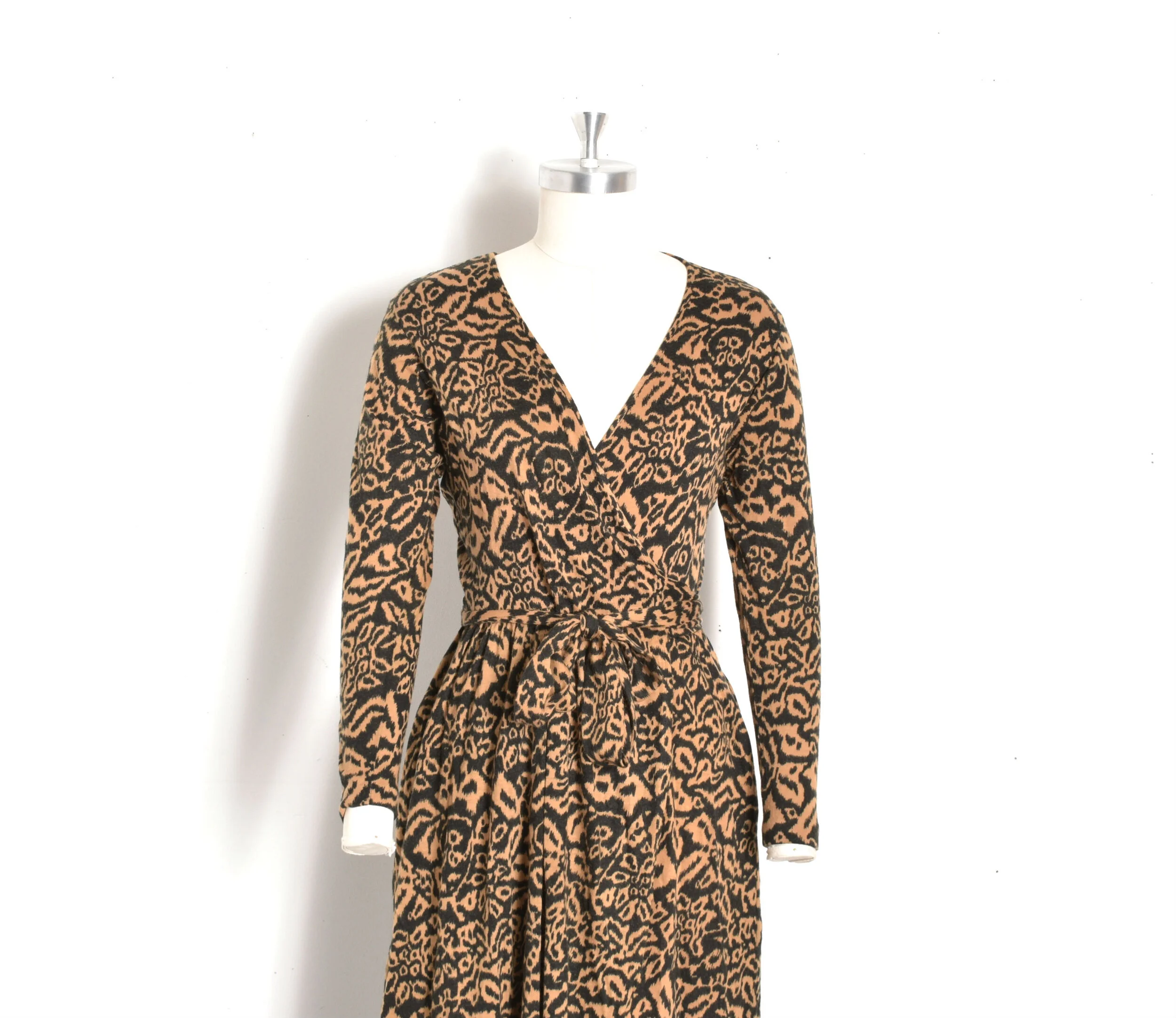 1970s Diane von Furstenberg Leopard Wrap Dress-XS/S — La Poubelle Vintage