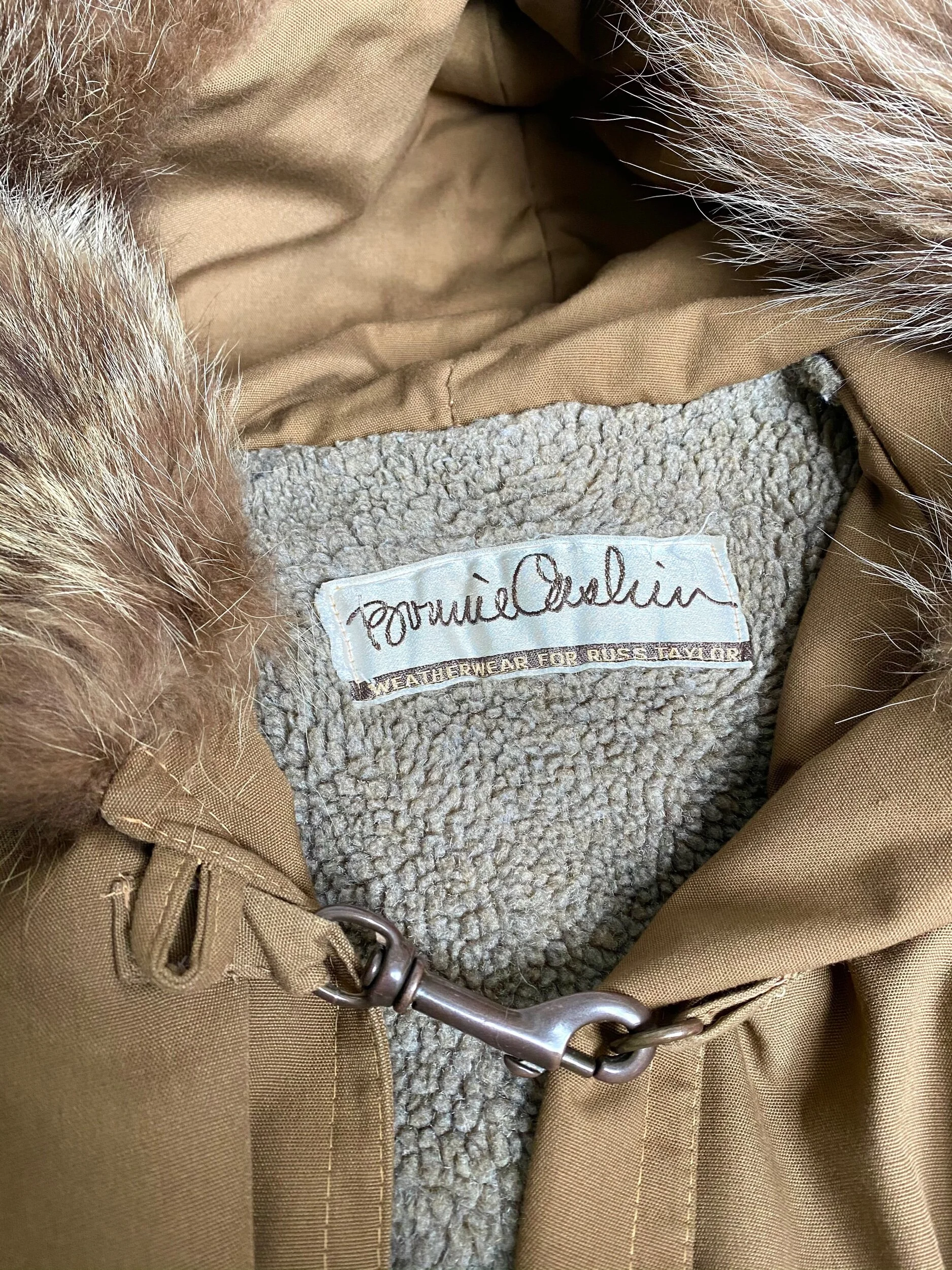 9DEE0707-4AF5-4BE1-B4F8-3A97E07E782F