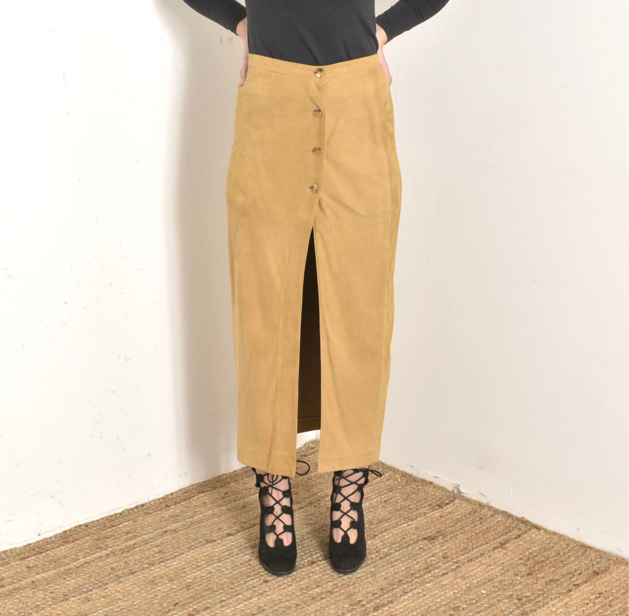1980s High Slit Suede Maxi Skirt-medium — La Poubelle Vintage
