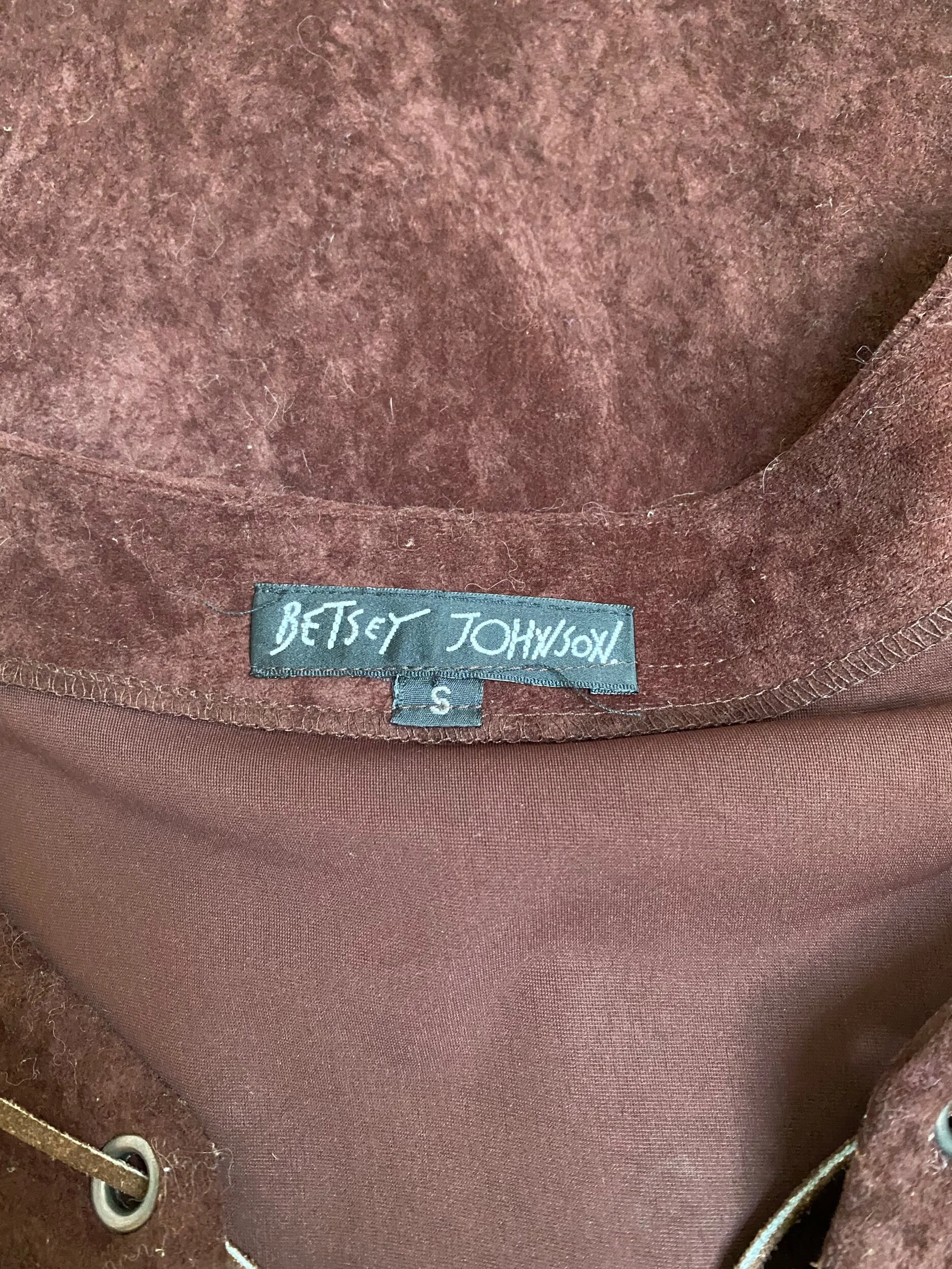 90A541B2-F590-4FCA-BB05-13DBAC345FF7