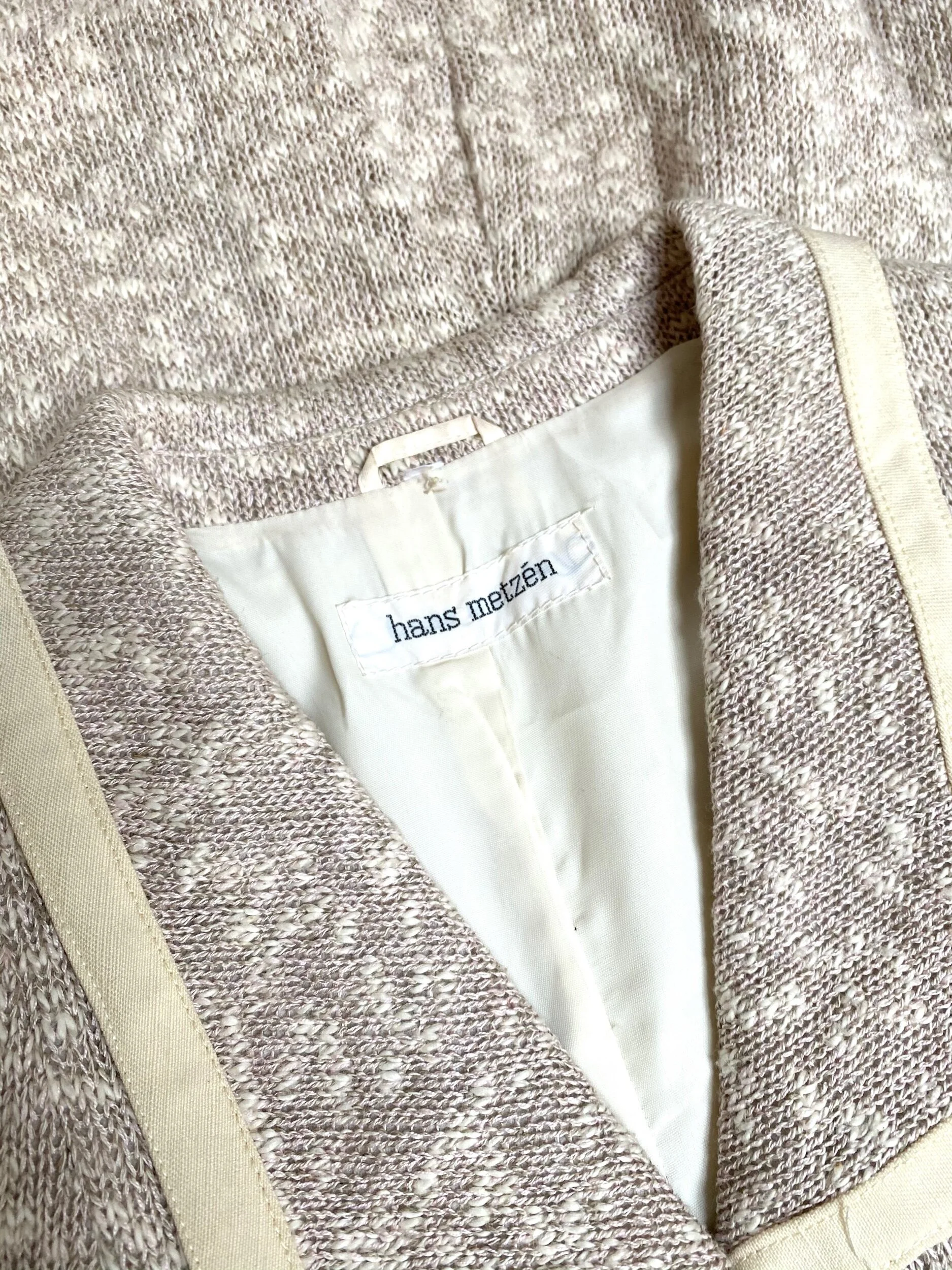 BFC40D1E-9556-4F63-88C4-26723F754FC4