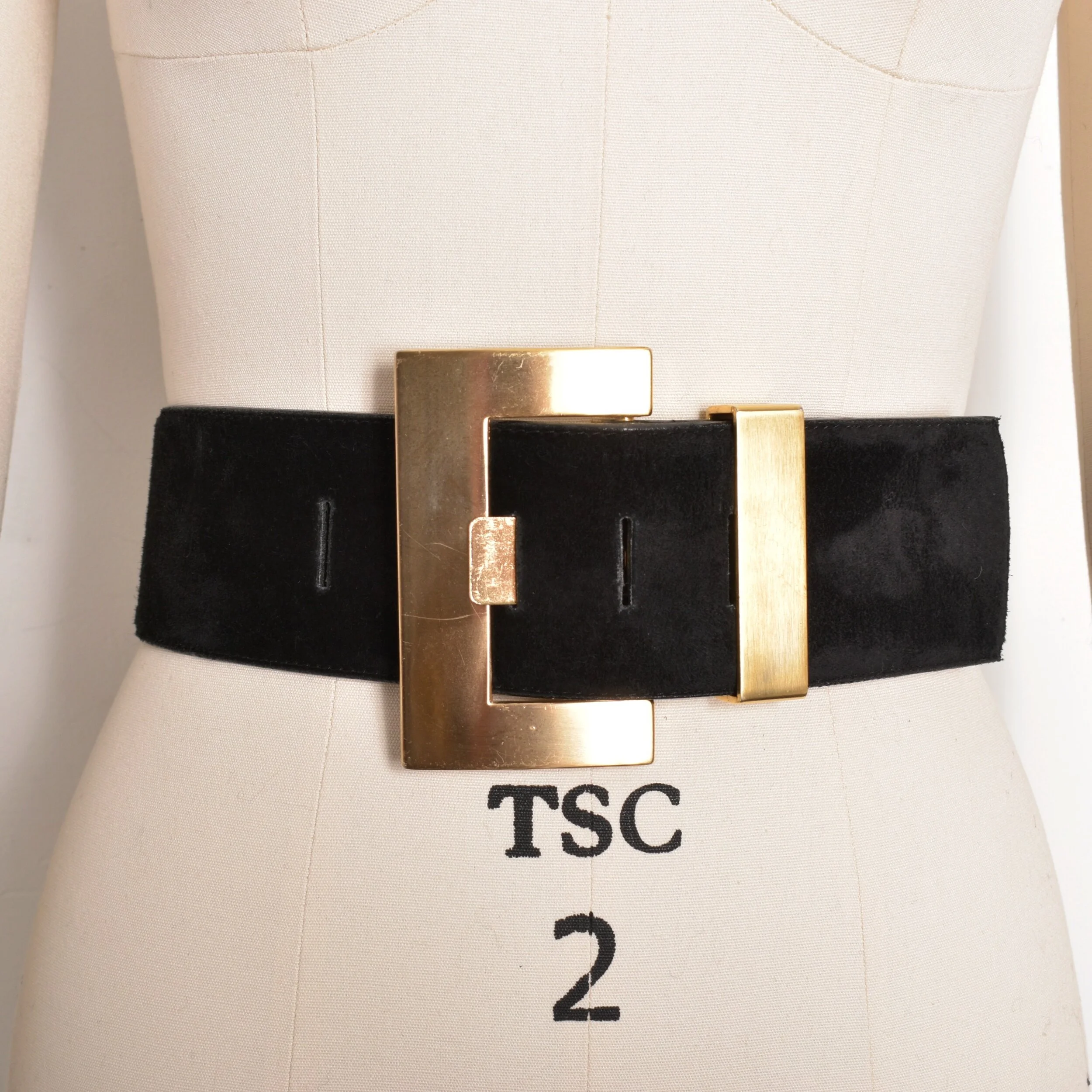 1980s Oversized Black Suede Belt-M/L — La Poubelle Vintage