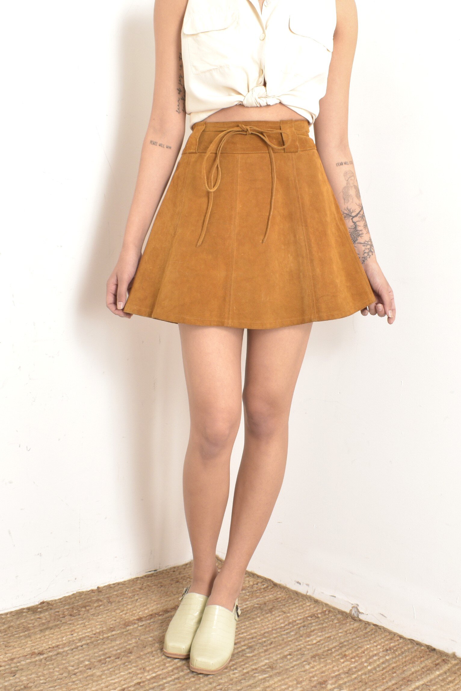 1970s caramel brown suede flared mini skirt