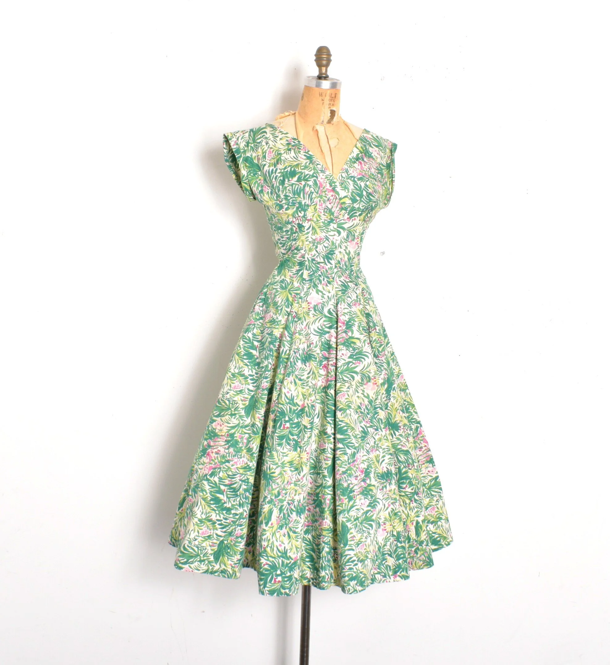 1950s green floral dress1.jpeg