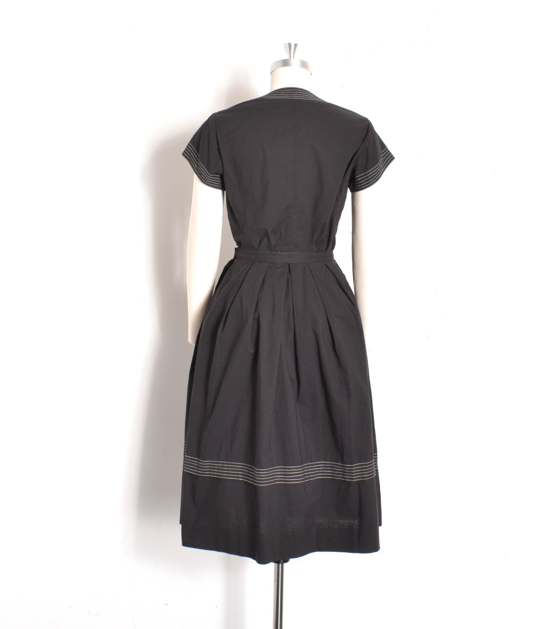 albert nipon two piece set.jpeg