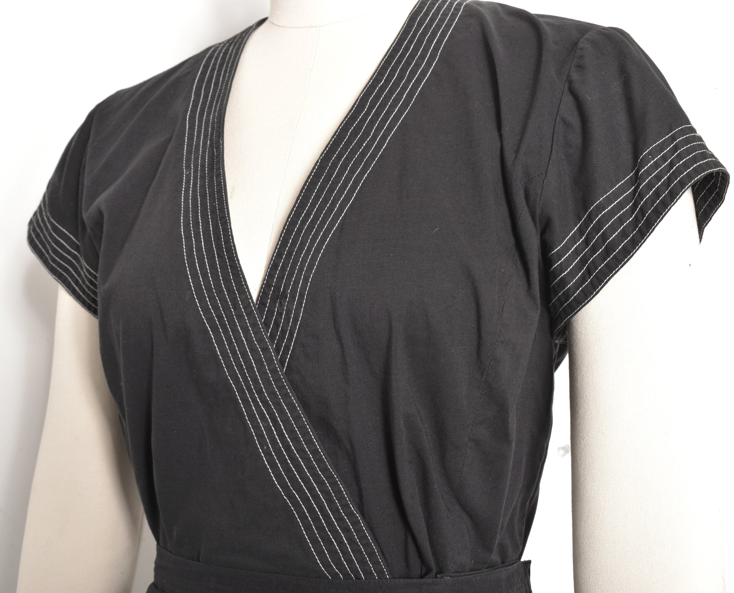 albert nipon two piece set2.jpeg