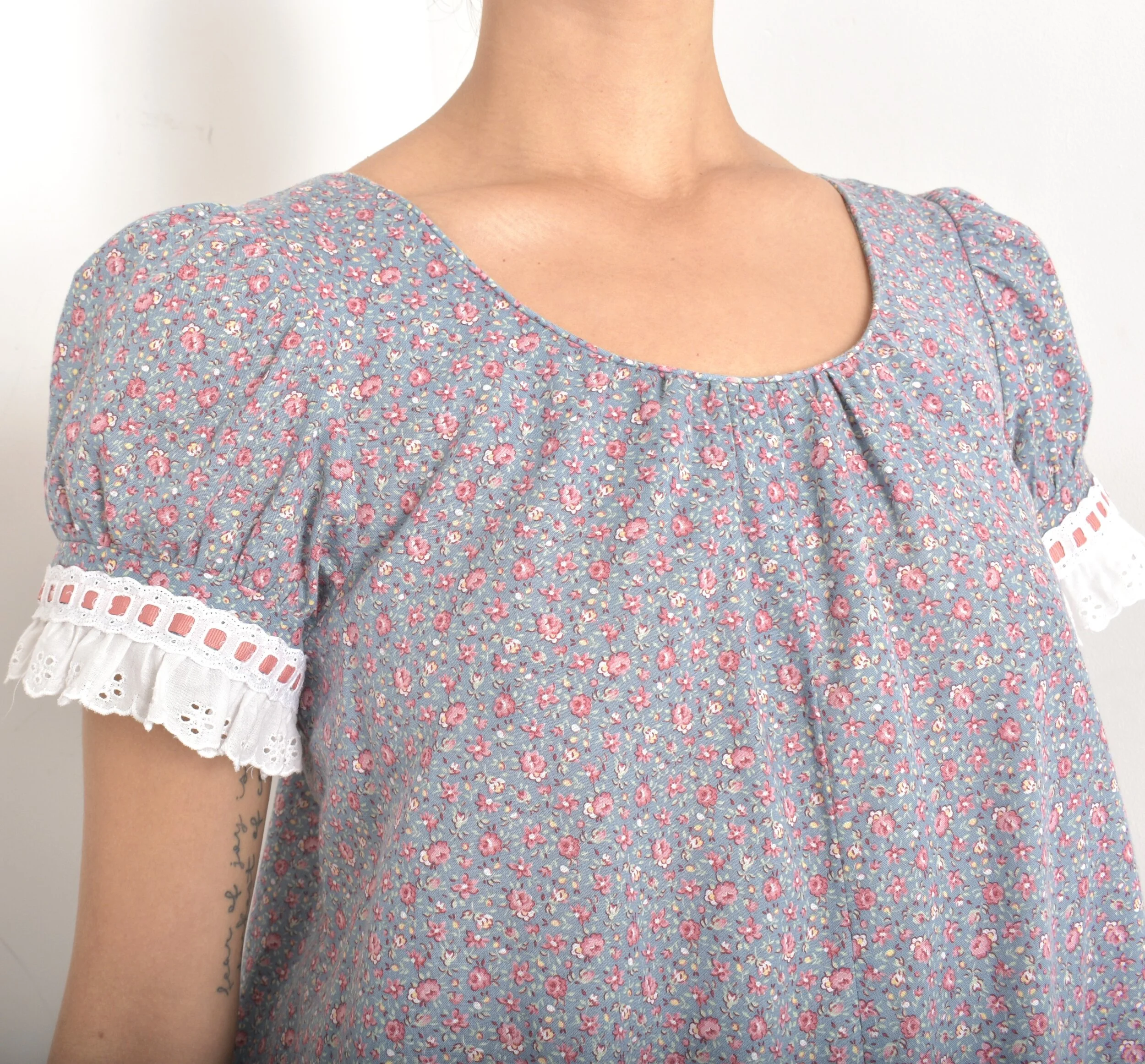 1980s Ditsy Floral Flowy Peasant Dress-OSFM La Poubelle Vintage 1980s Ditsy Floral Flowy Peasant Dress-OSFM La Poubelle Vintage