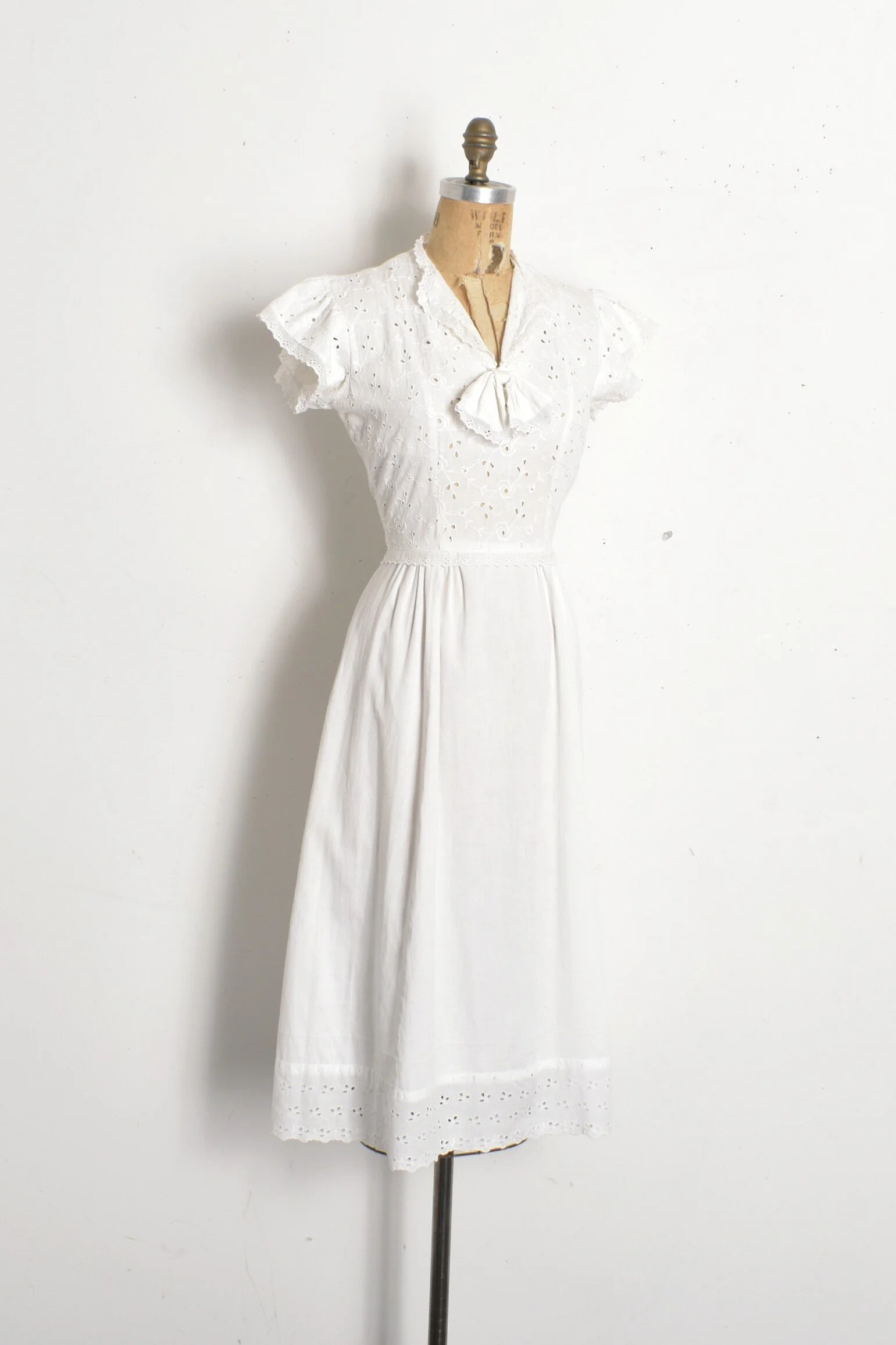 1930s White Cotton Eyelet Dress-small  La Poubelle Vintage