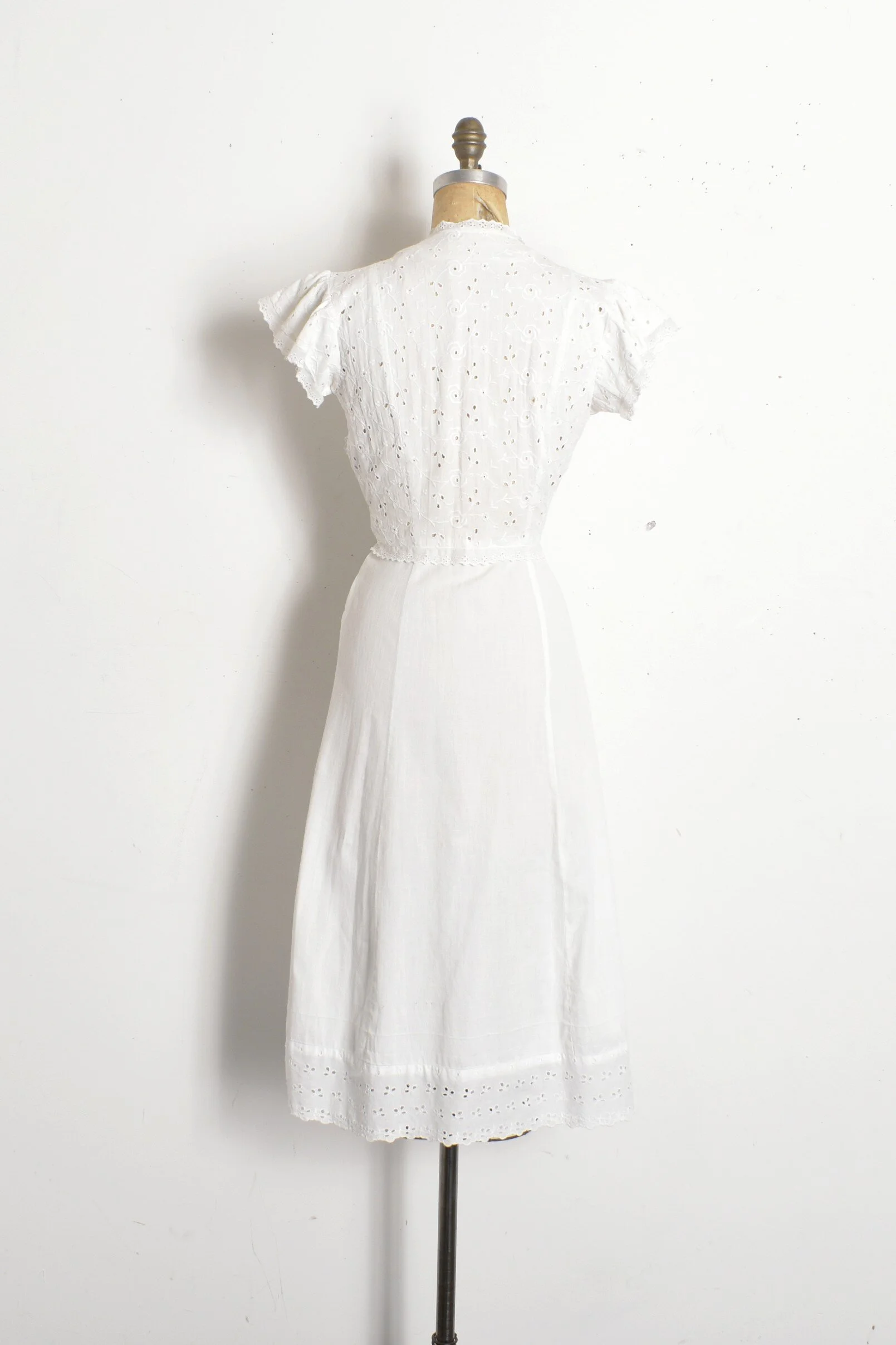 1930s White Cotton Eyelet Dress-small  La Poubelle Vintage