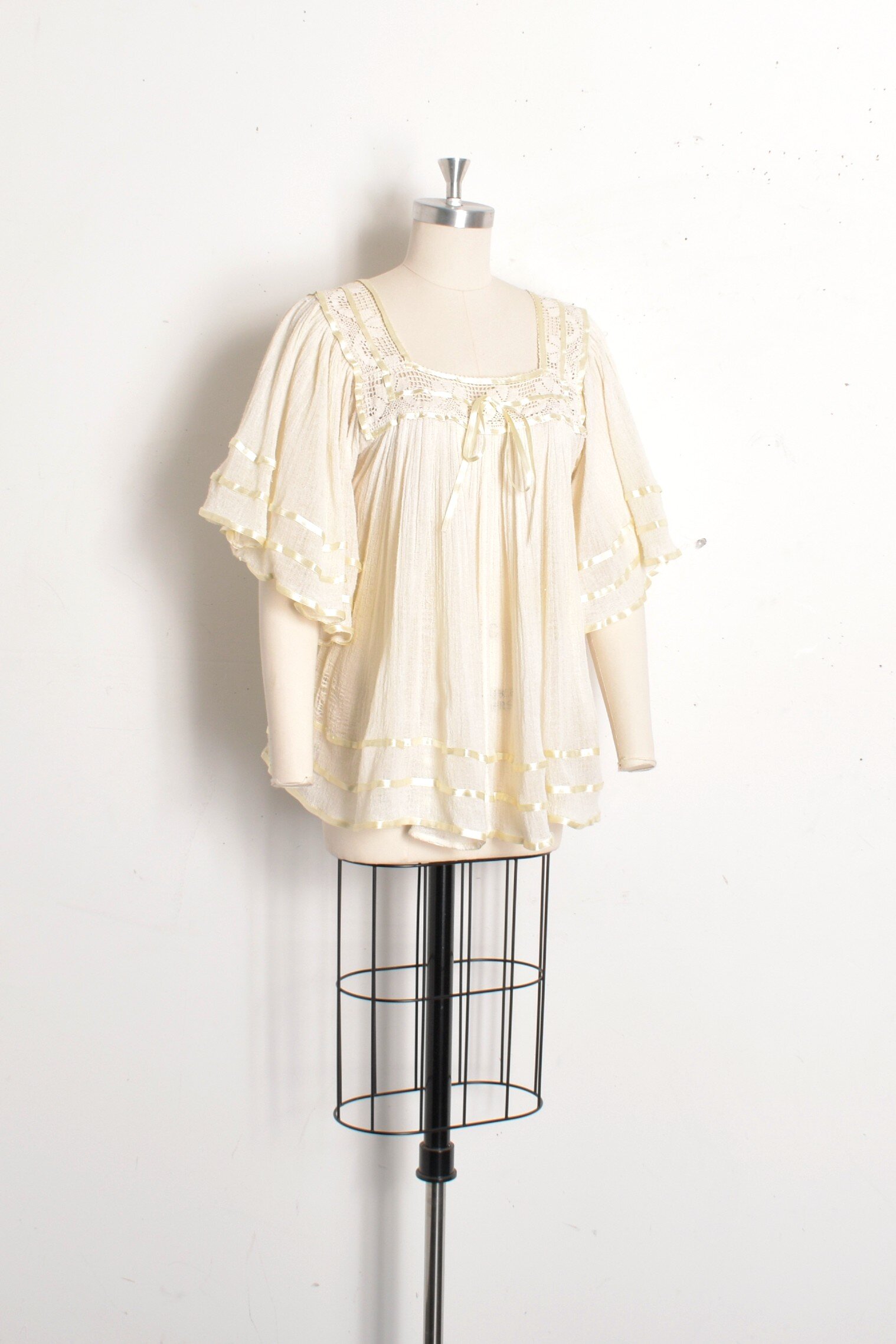 70s cotton gauze blouse1.jpeg