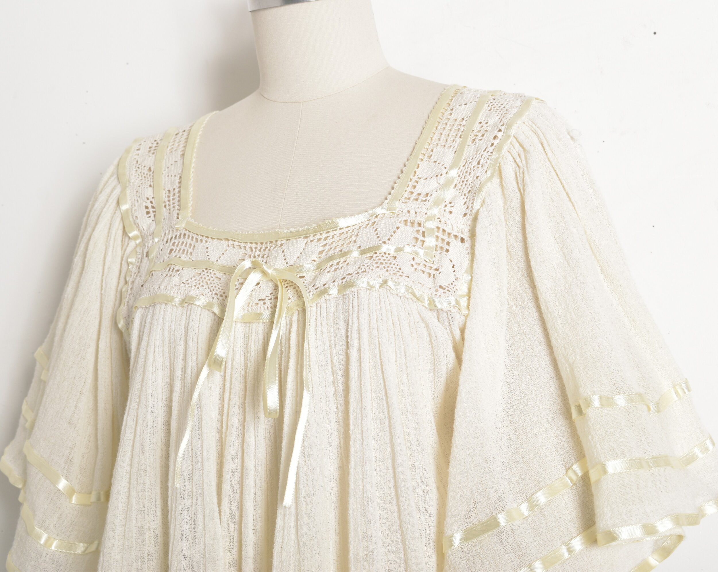 70s cotton gauze blouse2.jpeg