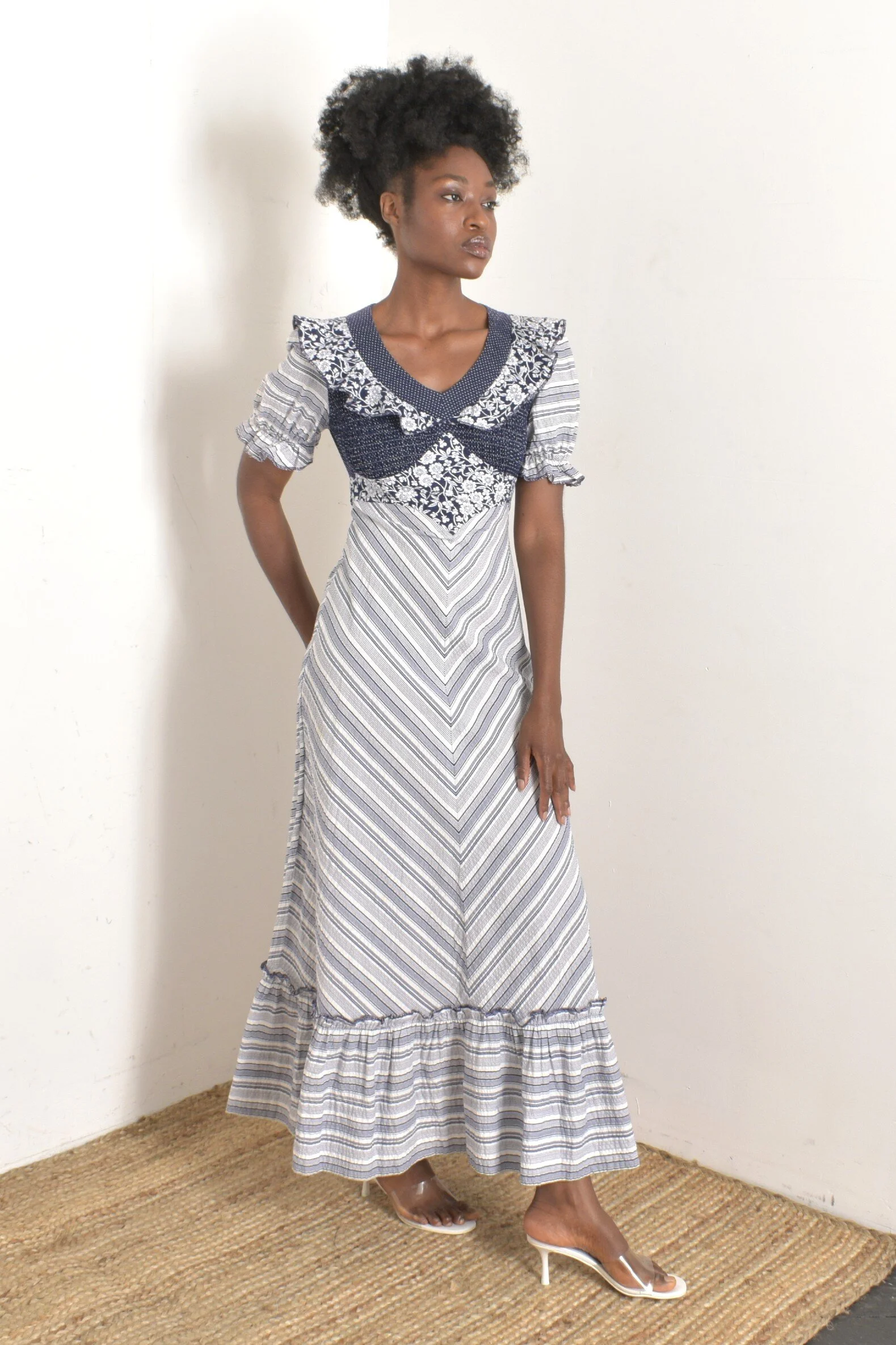 empire waist maxi dress with sleeves Plus Size Empire Waist Chiffon Maxi Dress with Long Lantern Sleeves –  Ever-Pretty Plus
