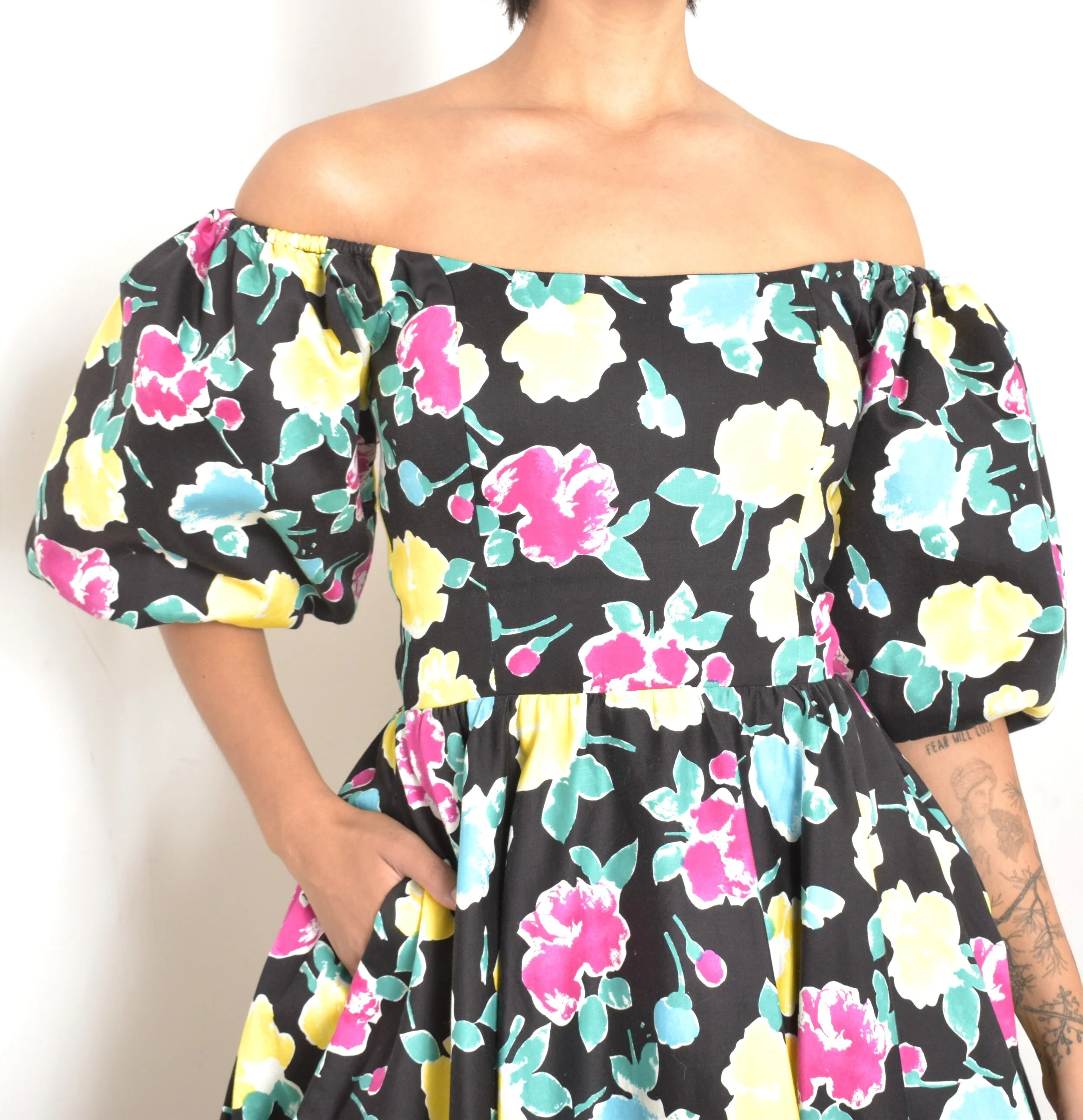 80s victor costa puff sleeve dress1.jpeg