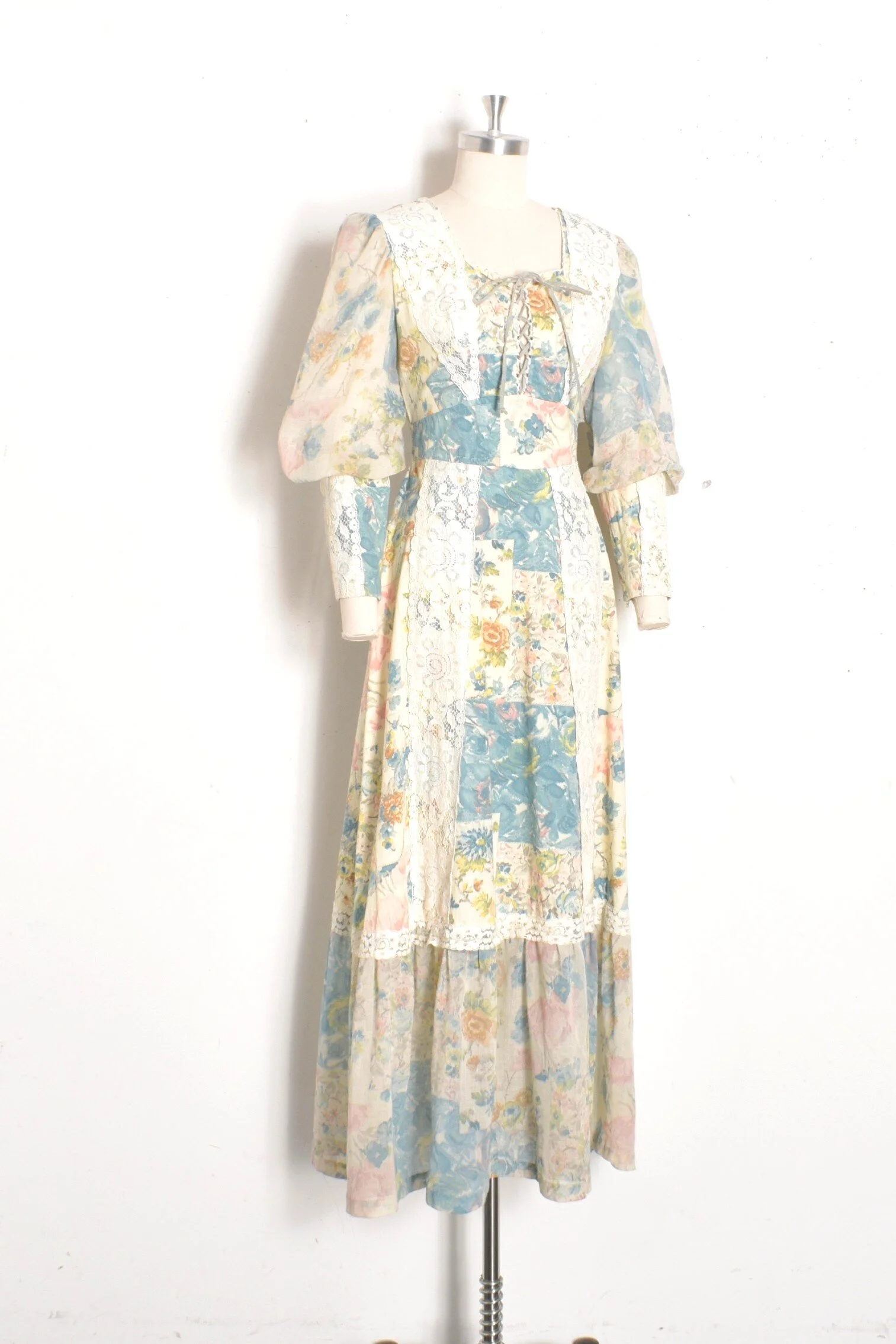 1970s Patchwork Print Floral Prairie Dress-small La Poubelle Vintage 1970s Patchwork Print Floral Prairie Dress-small La Poubelle Vintage