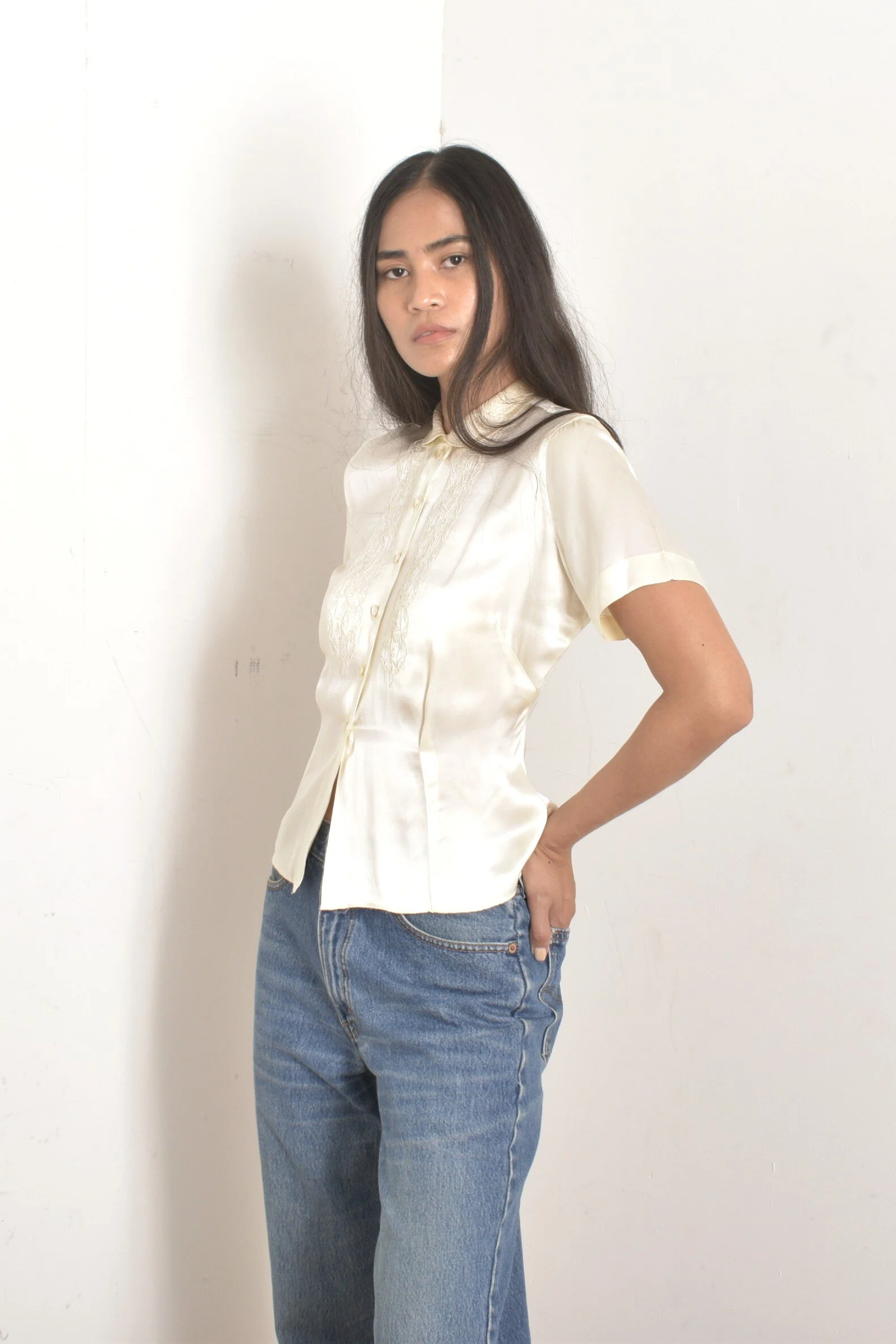 1950s+cream+satin+blouse4.jpeg 