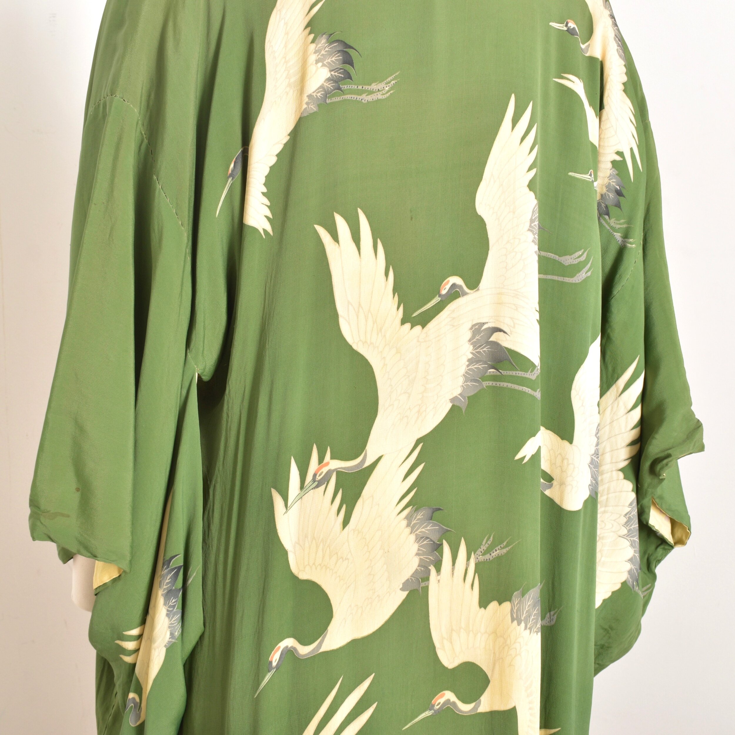 1930s crane kimono.jpeg