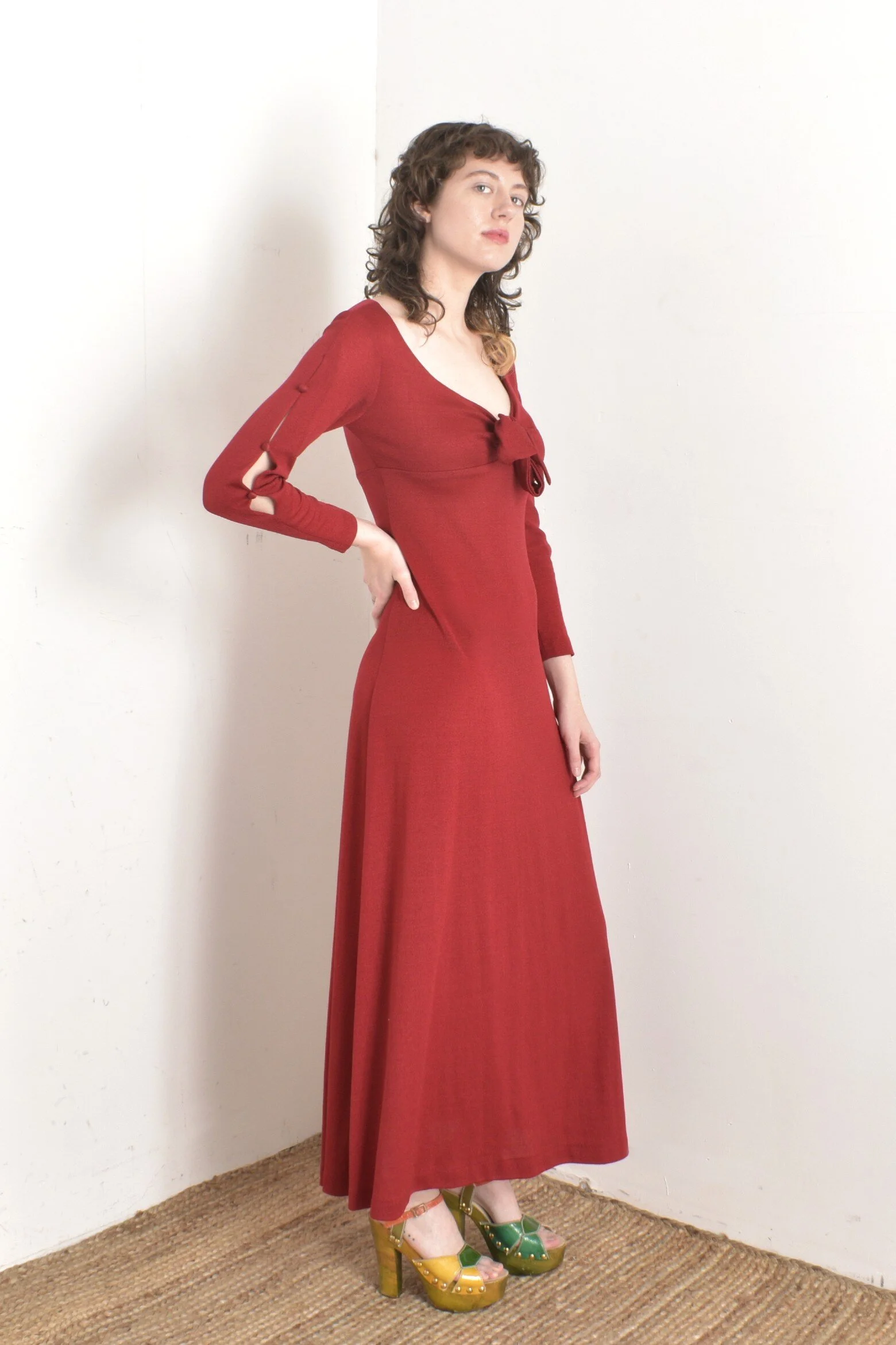 1970s Malibu Media Cutout Sleeve Maxi Dress-small  La Poubelle Vintage