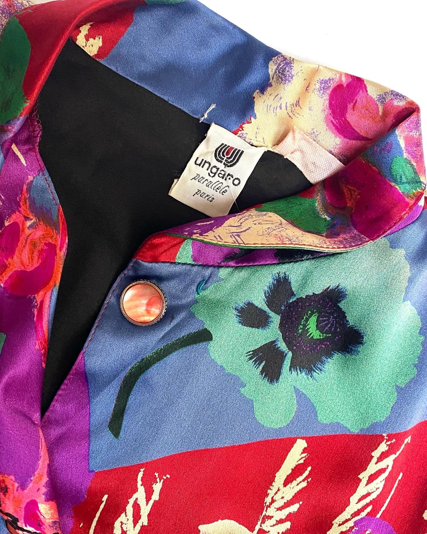 1B303806-3EFF-488E-A4A0-4BAB34837239