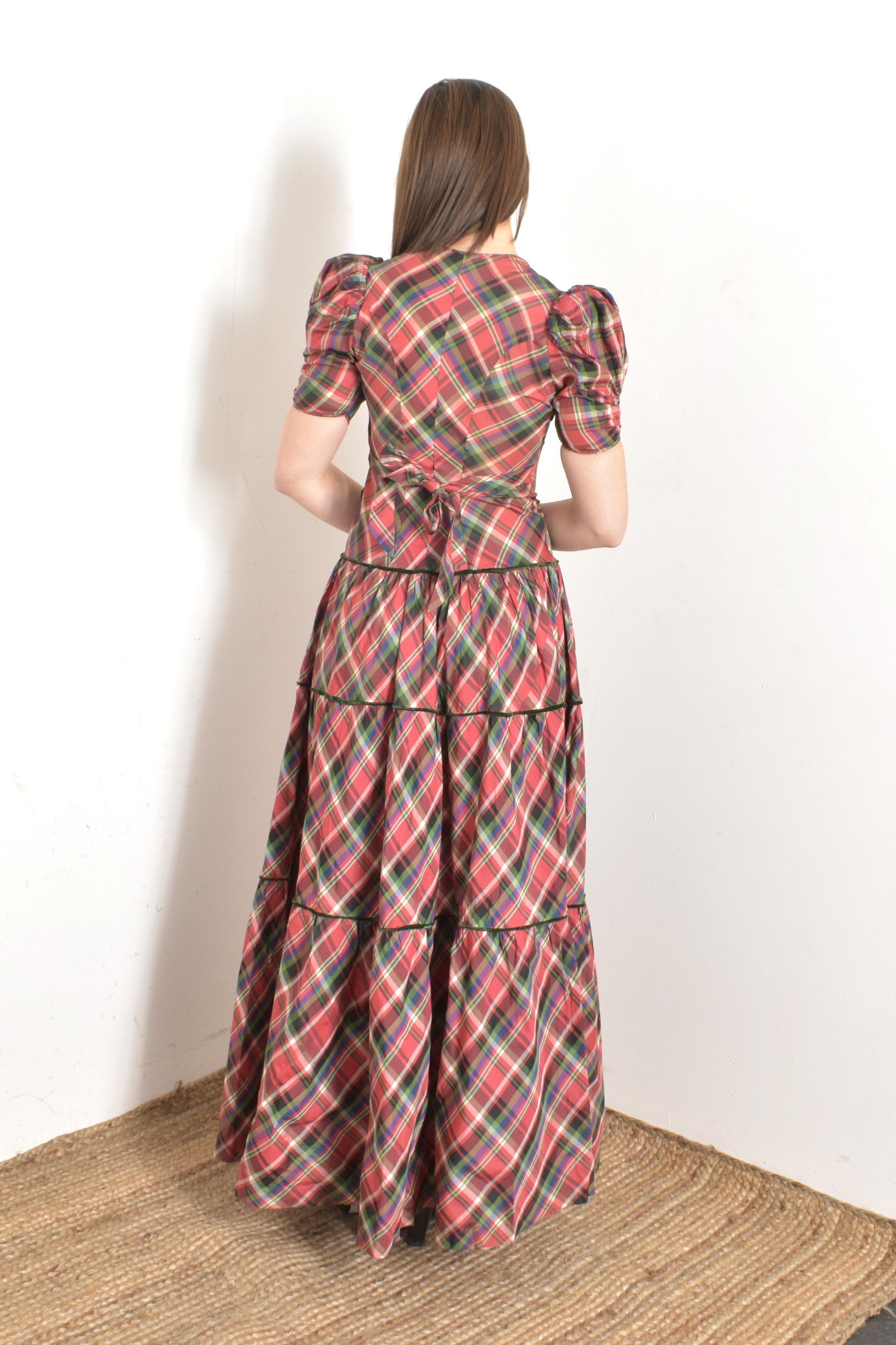 1940s taffeta dress.jpeg