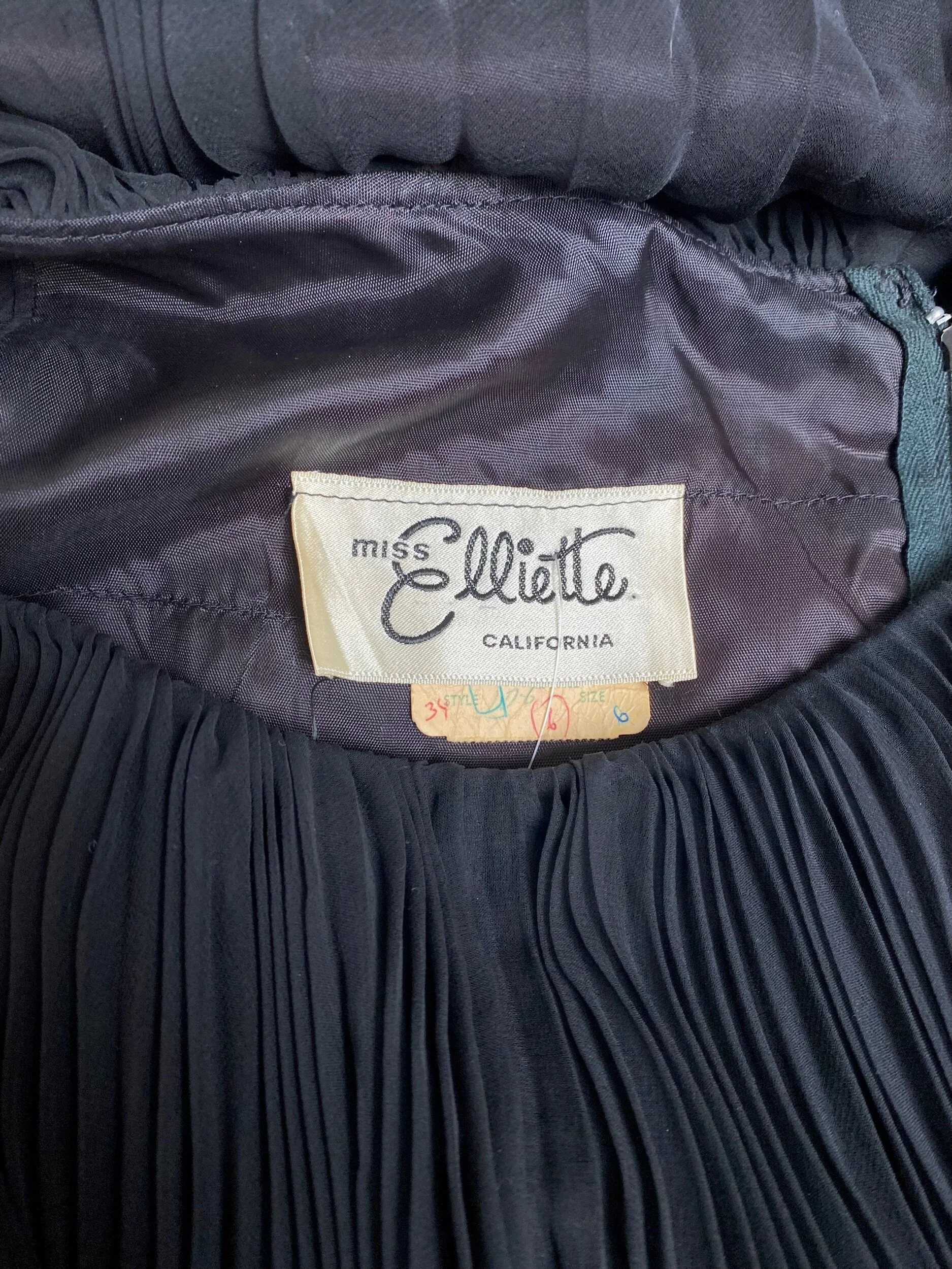 43C5030C-AA6F-439D-8389-FE95D2723E4E