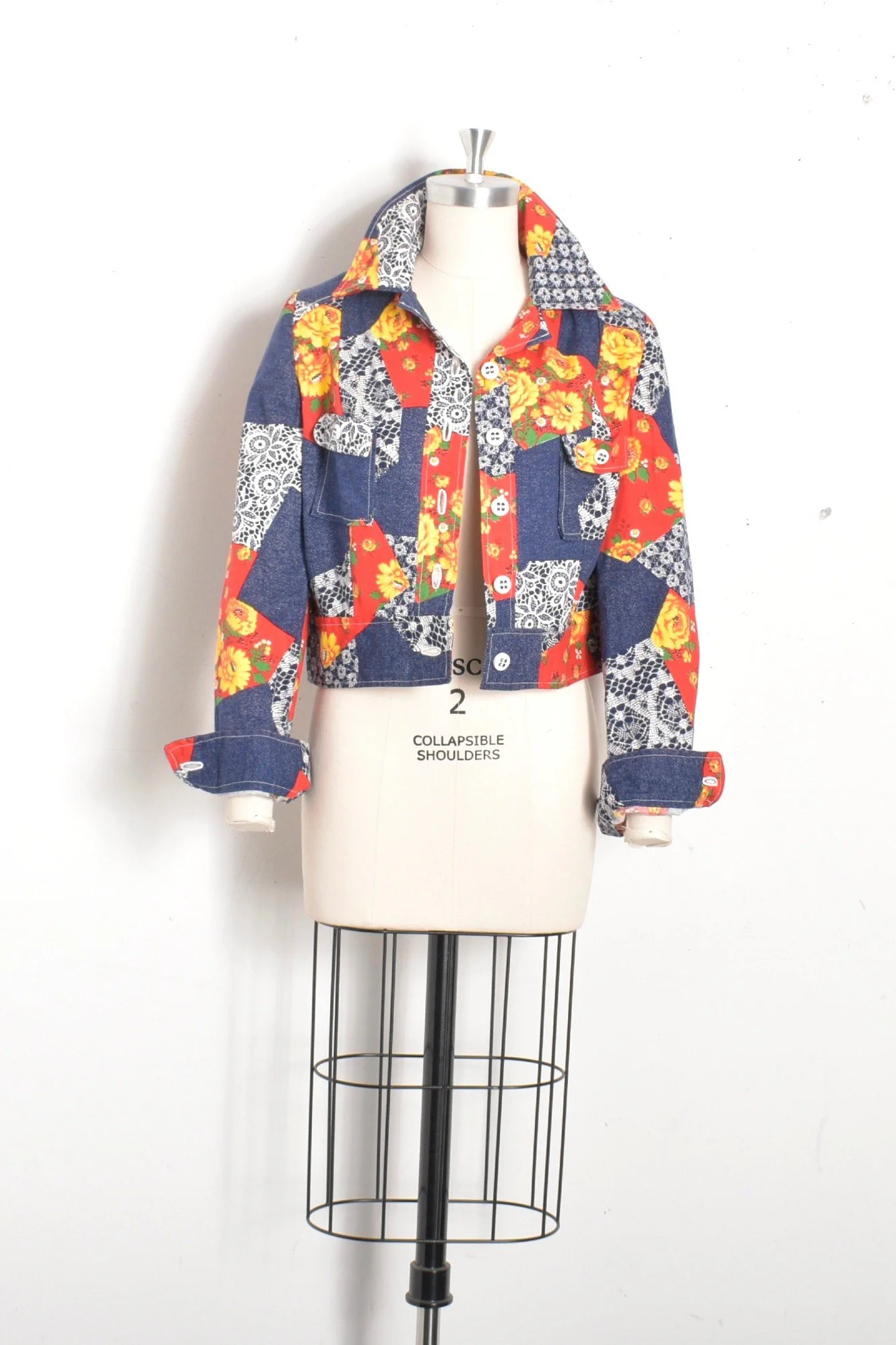 1970s Patchwork Print Cropped Jacket–S/M — La Poubelle Vintage