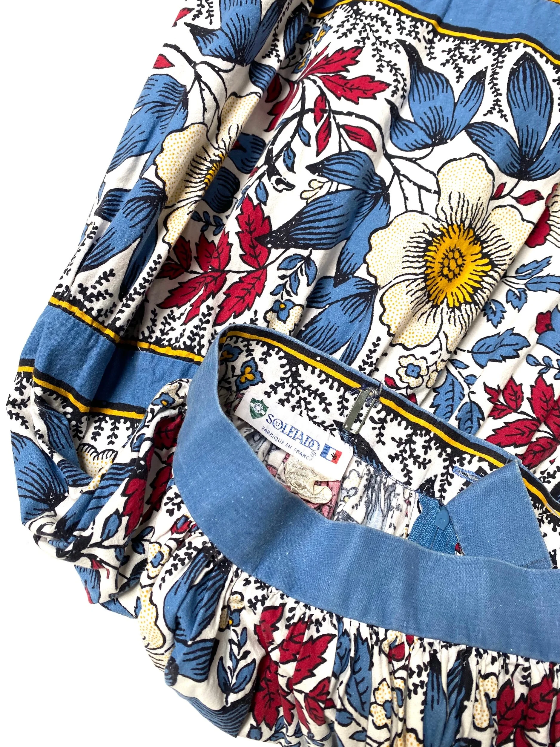 3C37F2E5-DC5A-4614-8472-C64C0DFFF334