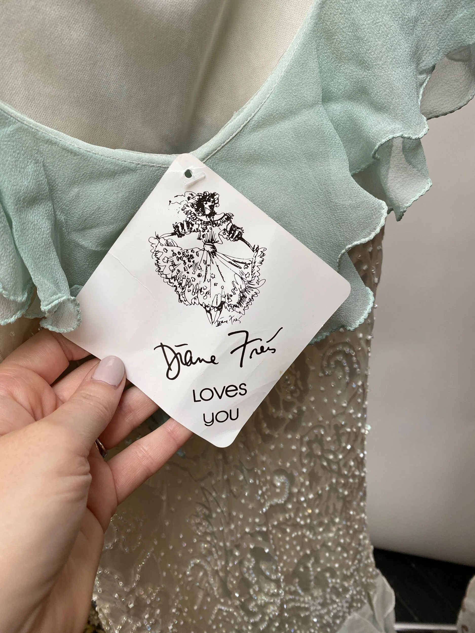 D0ABF8BE-8A1B-445A-808D-BB8DD2DF1723