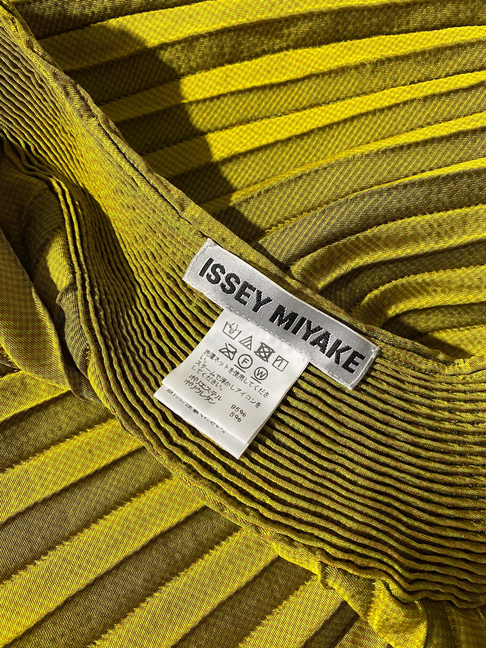 E83740C6-B377-494B-A137-90EA633DCC06