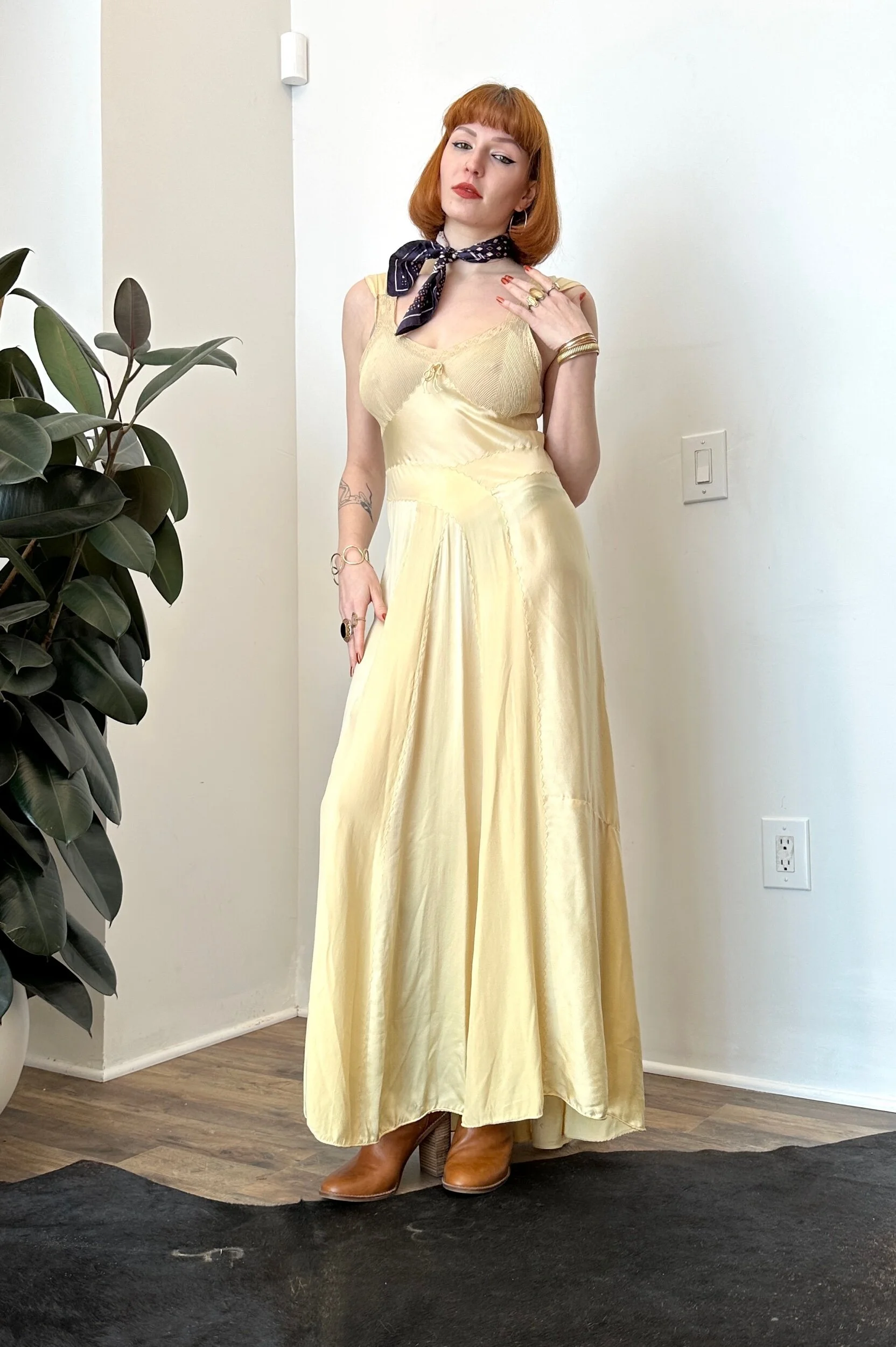 1930s cream silk lingerie gown scalloped