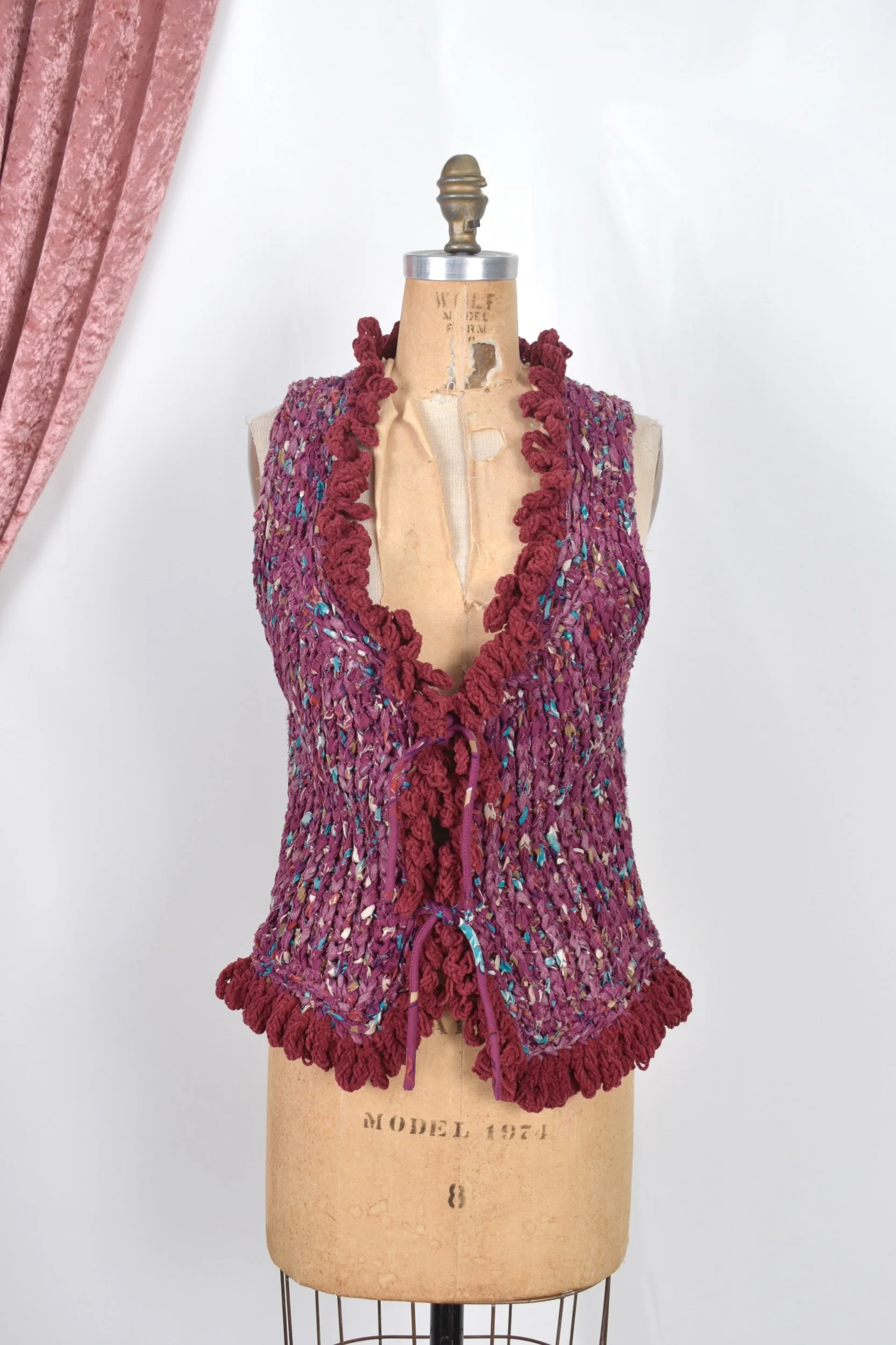 1970s estelle gracer art to wear mixed media chunky knit vest