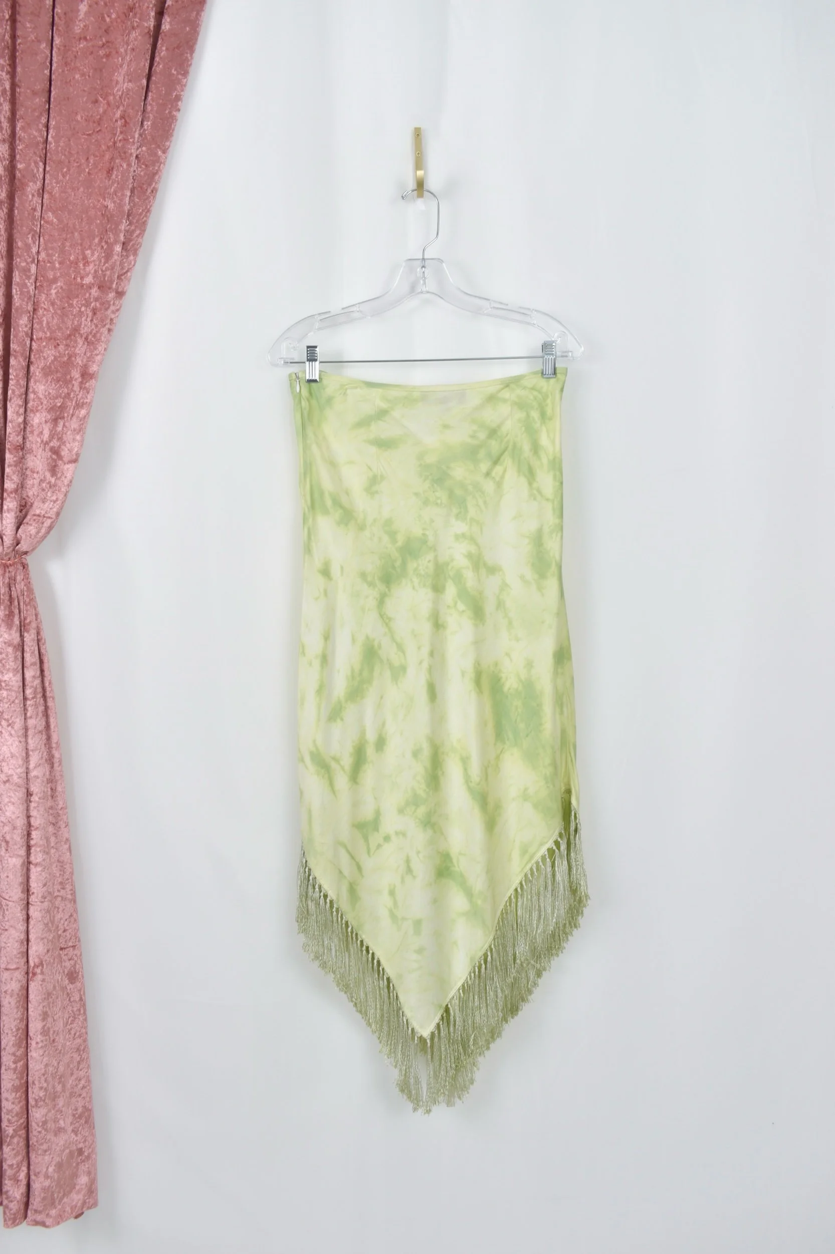 vintage 1990s 90s y2k green tie dye bias cut handkerchief hem fringe skirt
