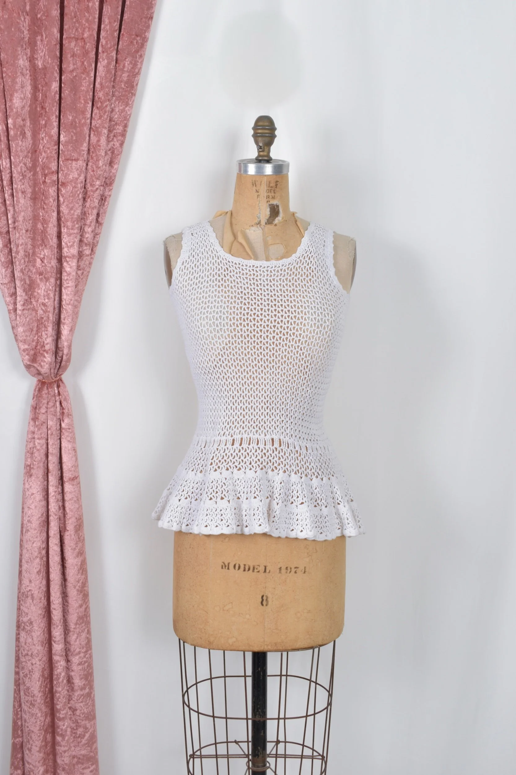 vintage 1940s white cotton crochet peplym top