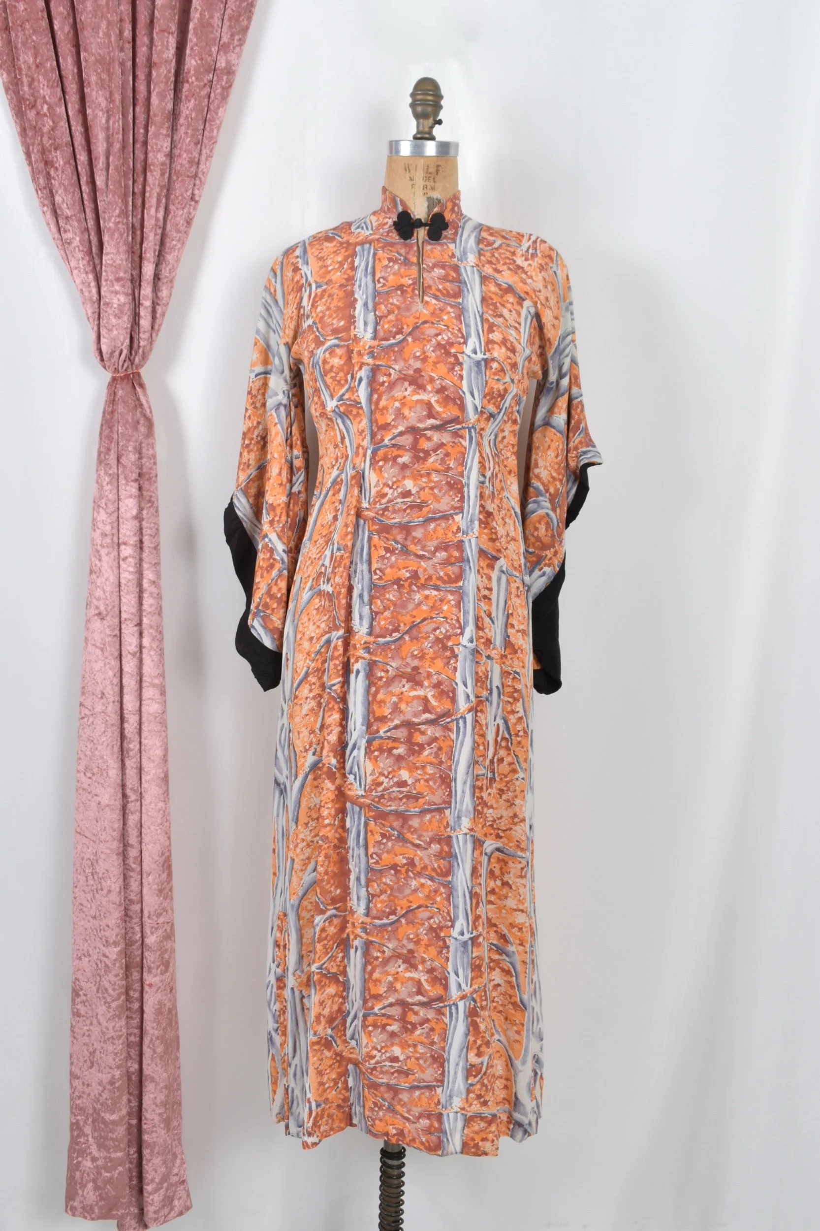 1940s cold rayon bamboo print pake muu