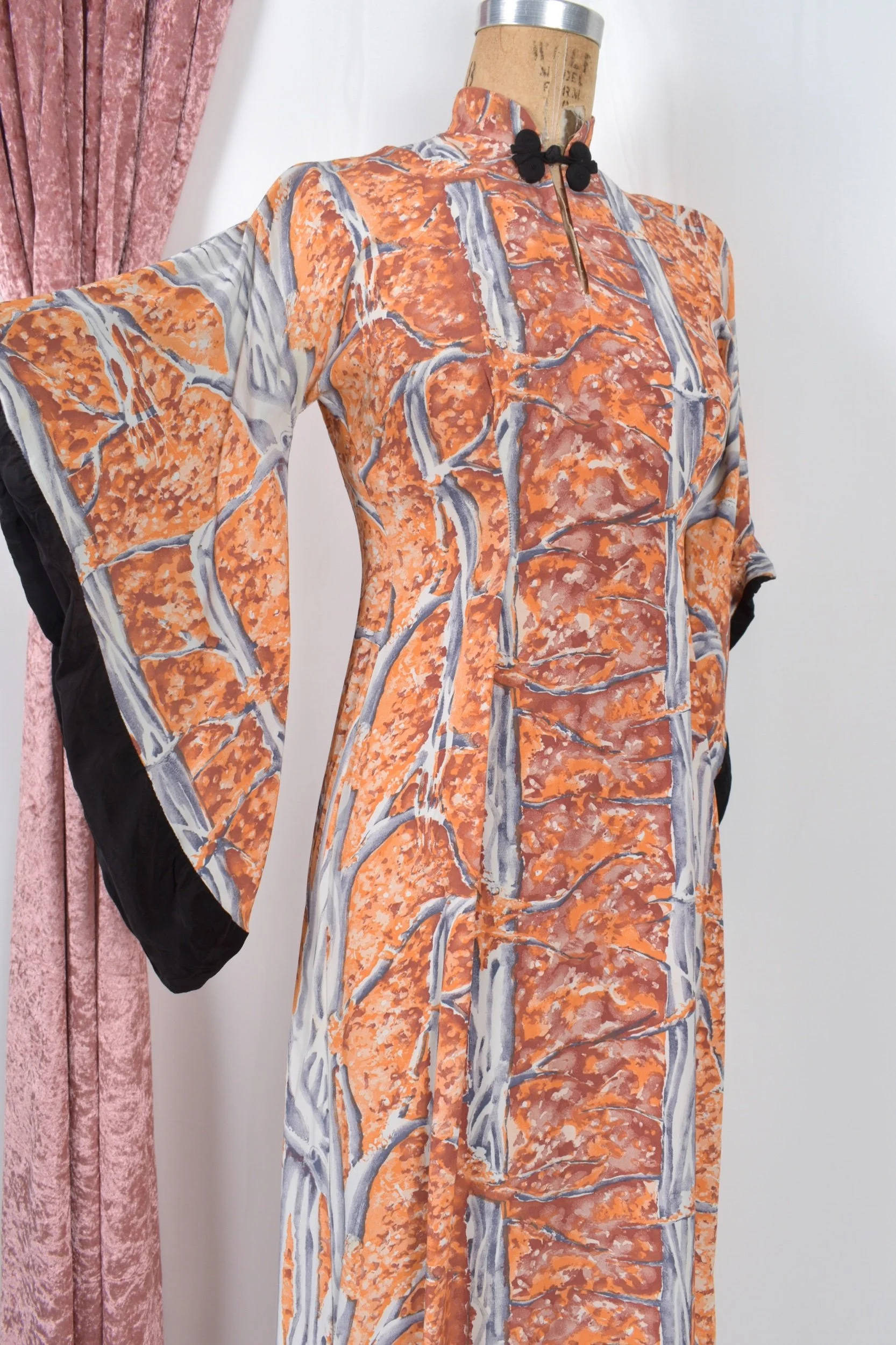 1940s cold rayon bamboo print pake muu