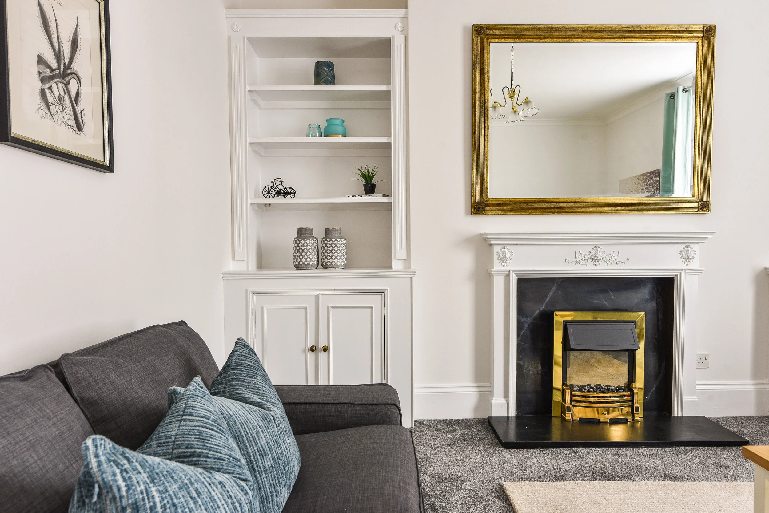 Keep your buyer connected on their viewing