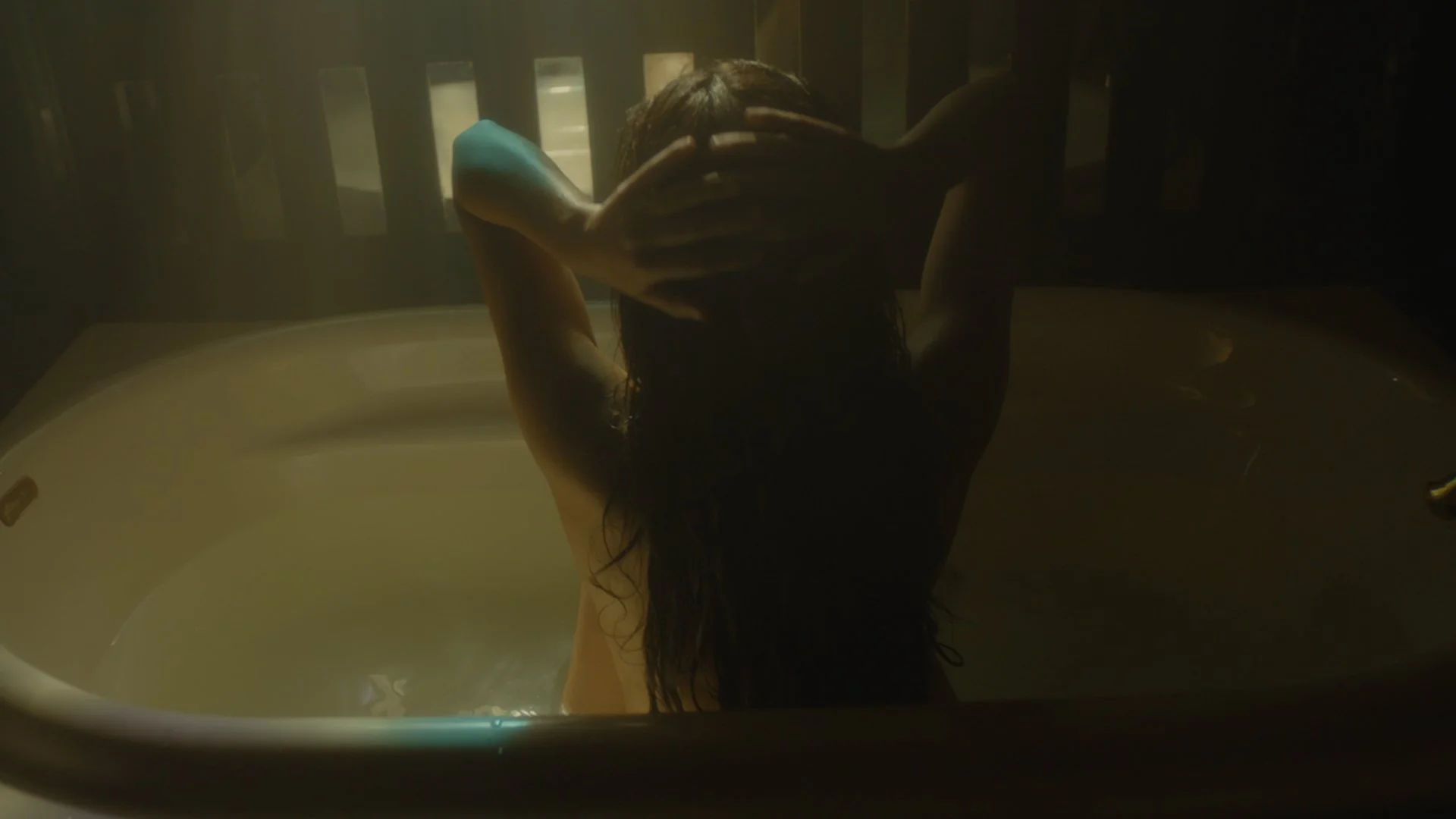 KaceyMusgraves_SpaceCowboy_USUV71800875.00_01_16_09.Still043.jpg