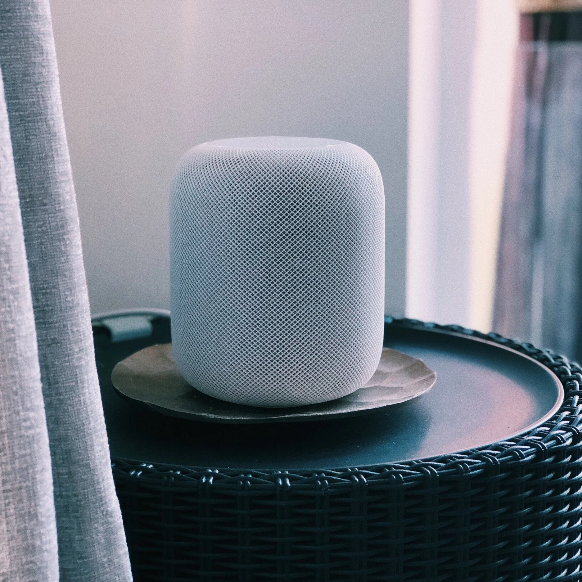 Apple Homepod smart speaker