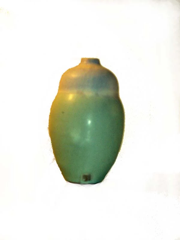 Moye Thompson vase4.jpg